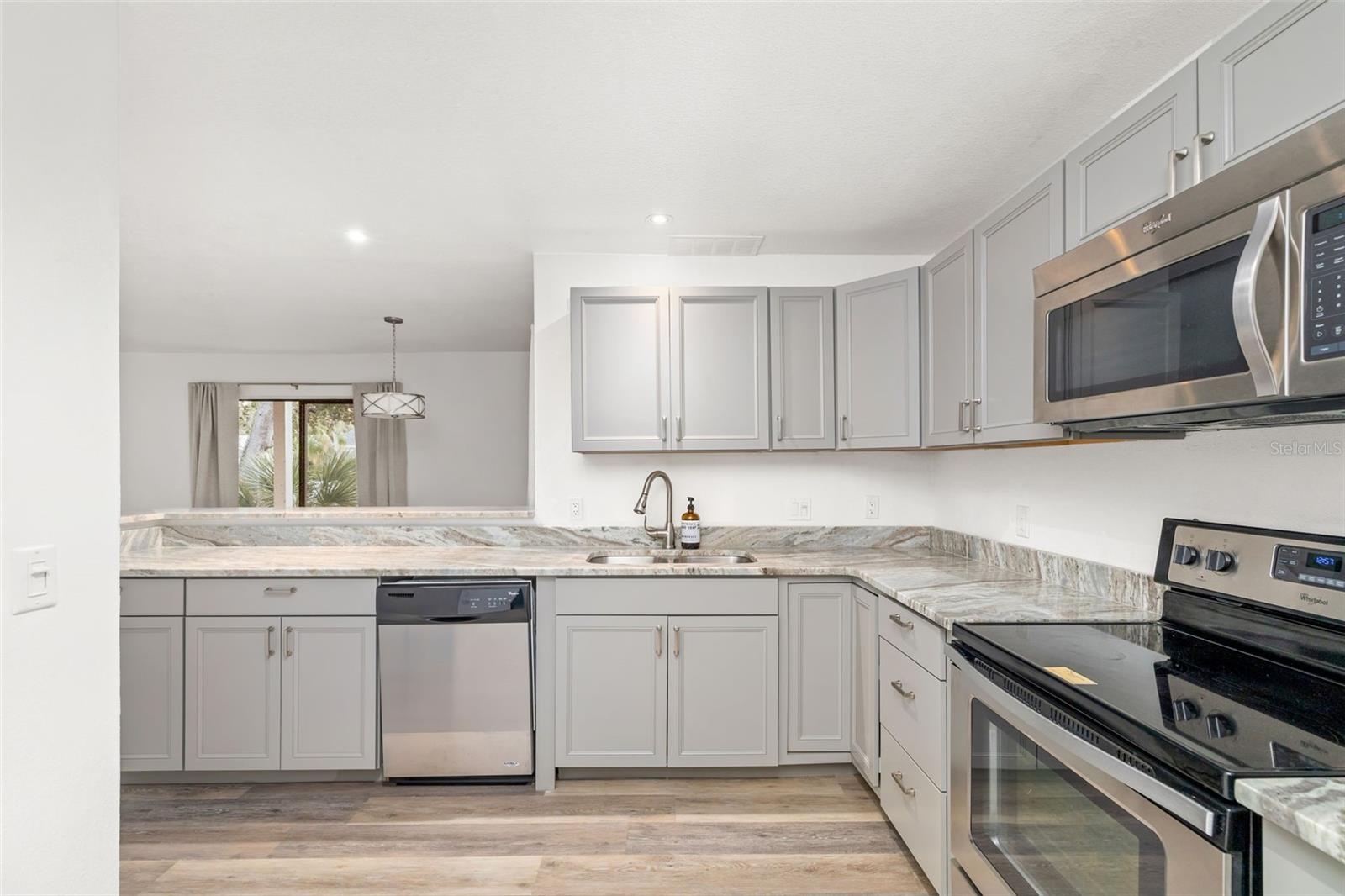 Image 8 of 66 For 2224 Bahia Vista Street E1