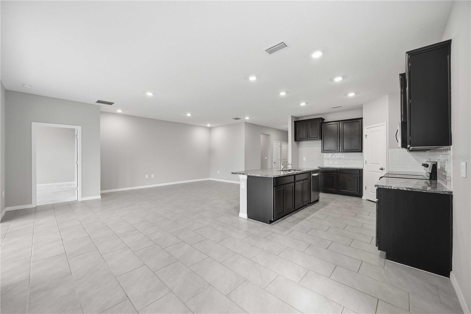 Image 10 of 51 For 5719 Woodland Sage Drive