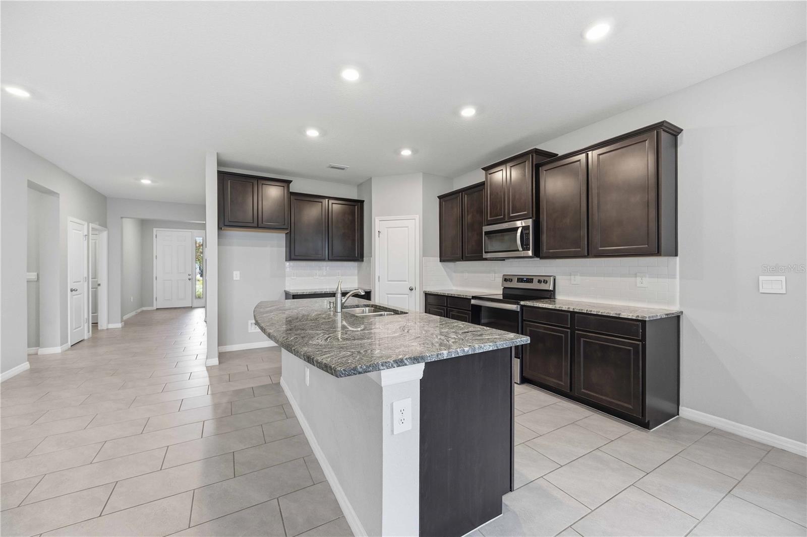 Image 11 of 51 For 5719 Woodland Sage Drive