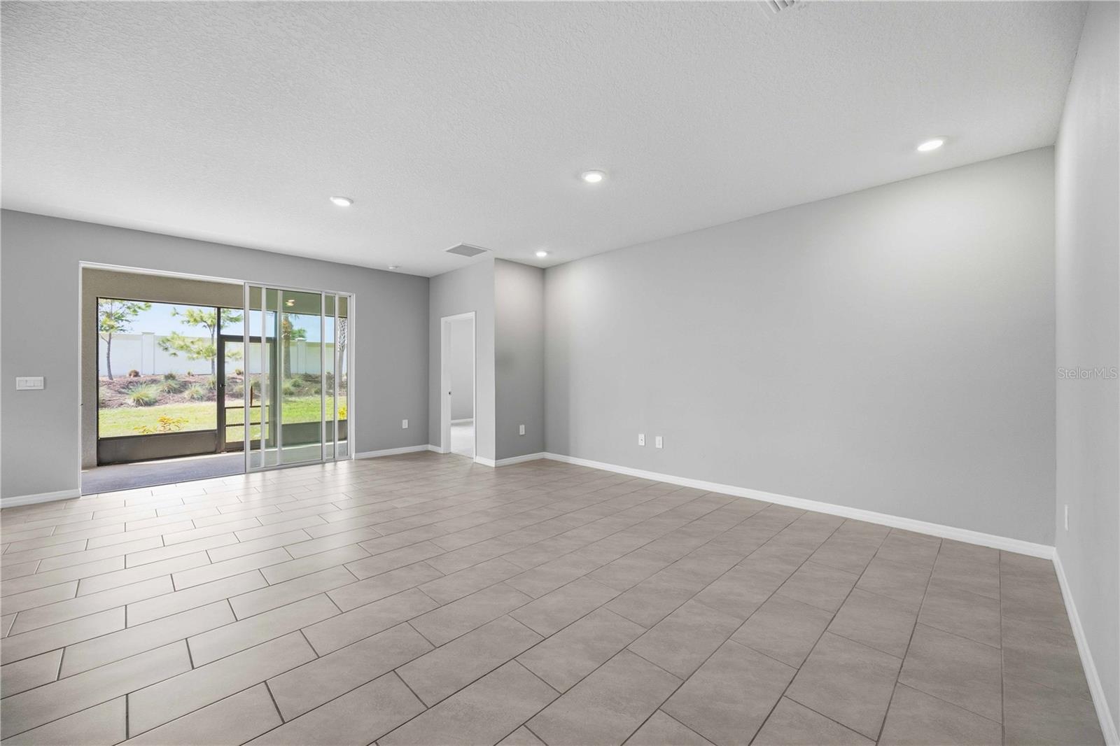 Image 14 of 51 For 5719 Woodland Sage Drive