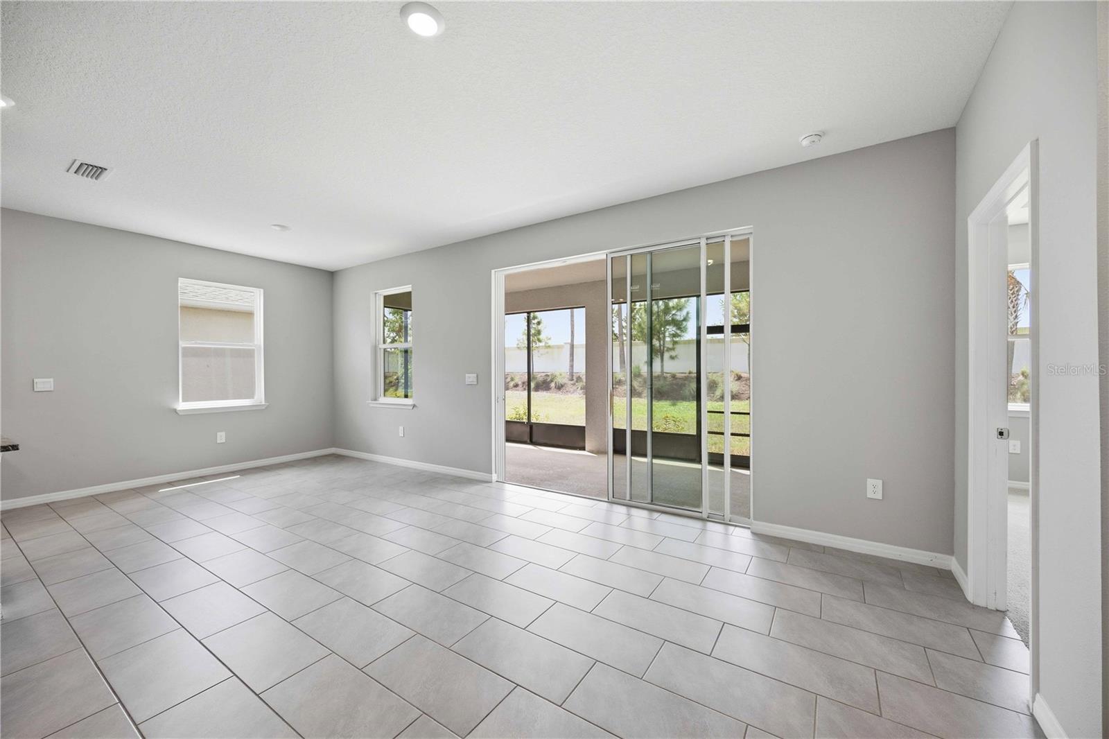 Image 15 of 51 For 5719 Woodland Sage Drive