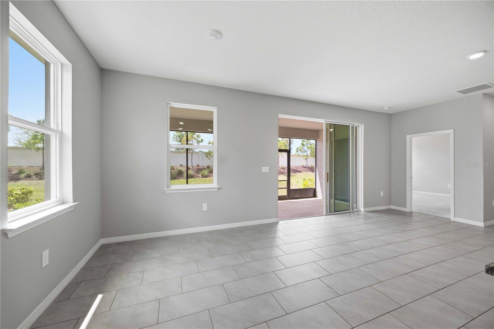 Image 16 of 51 For 5719 Woodland Sage Drive