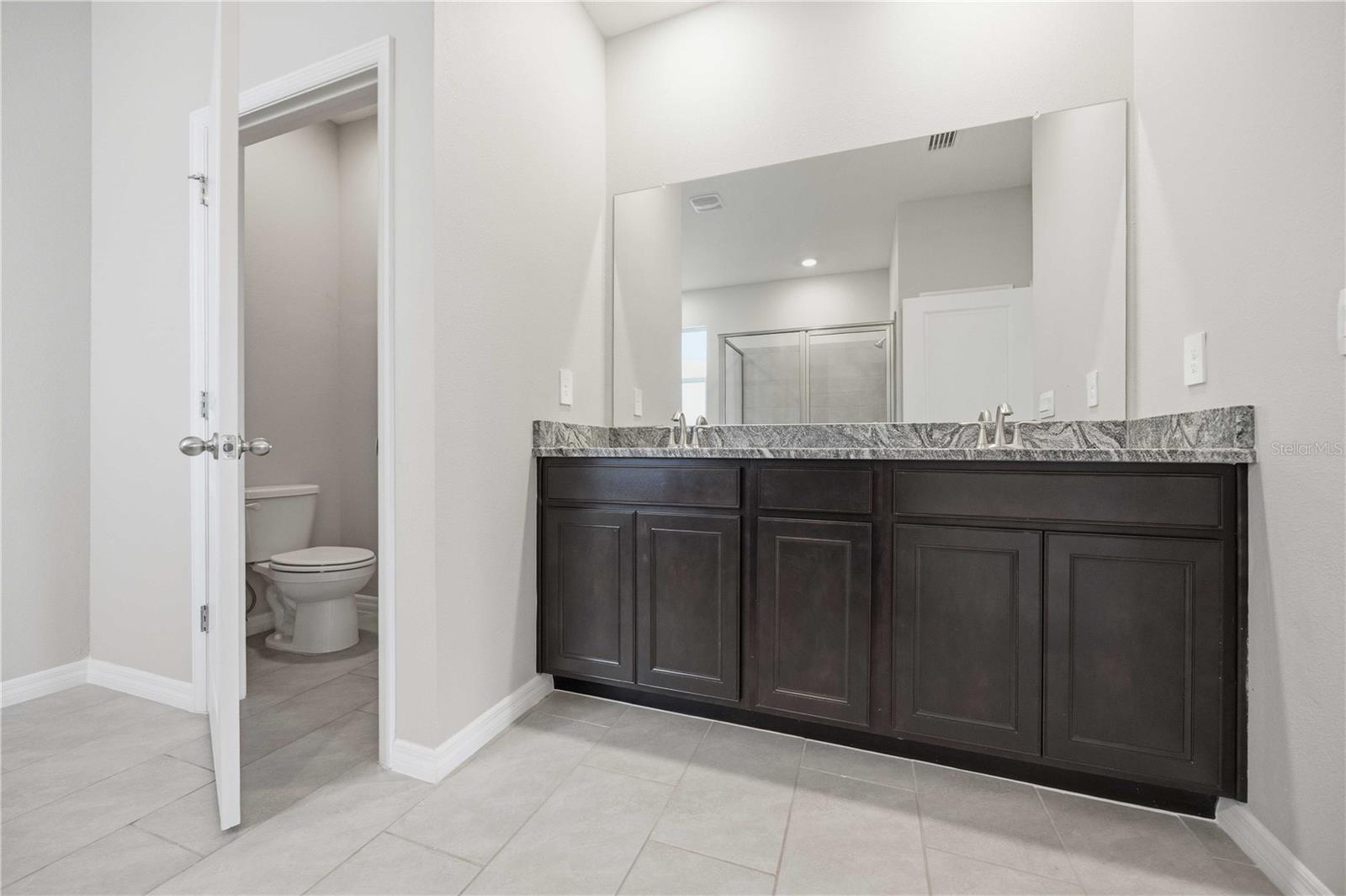 Image 34 of 51 For 5719 Woodland Sage Drive