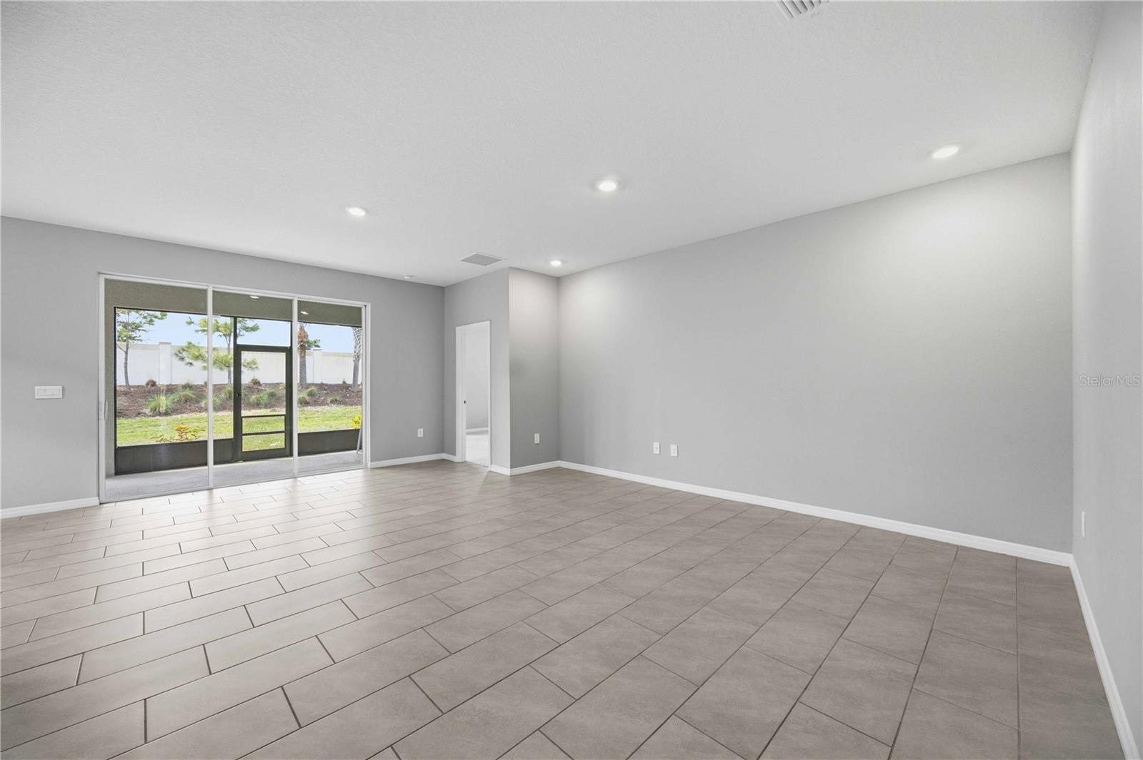 Image 5 of 51 For 5719 Woodland Sage Drive