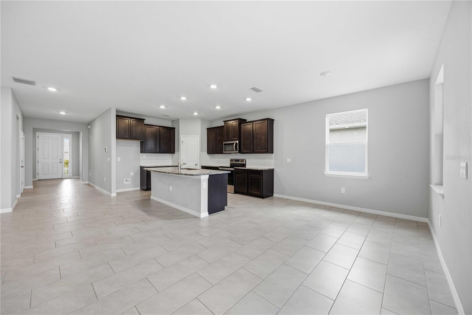 Image 9 of 51 For 5719 Woodland Sage Drive