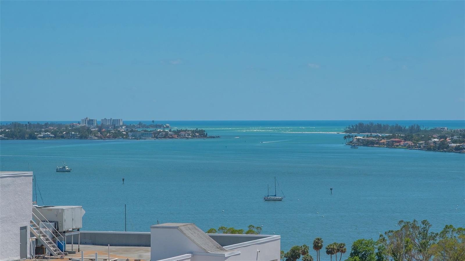 Image 22 of 88 For 33 Palm Avenue 1303