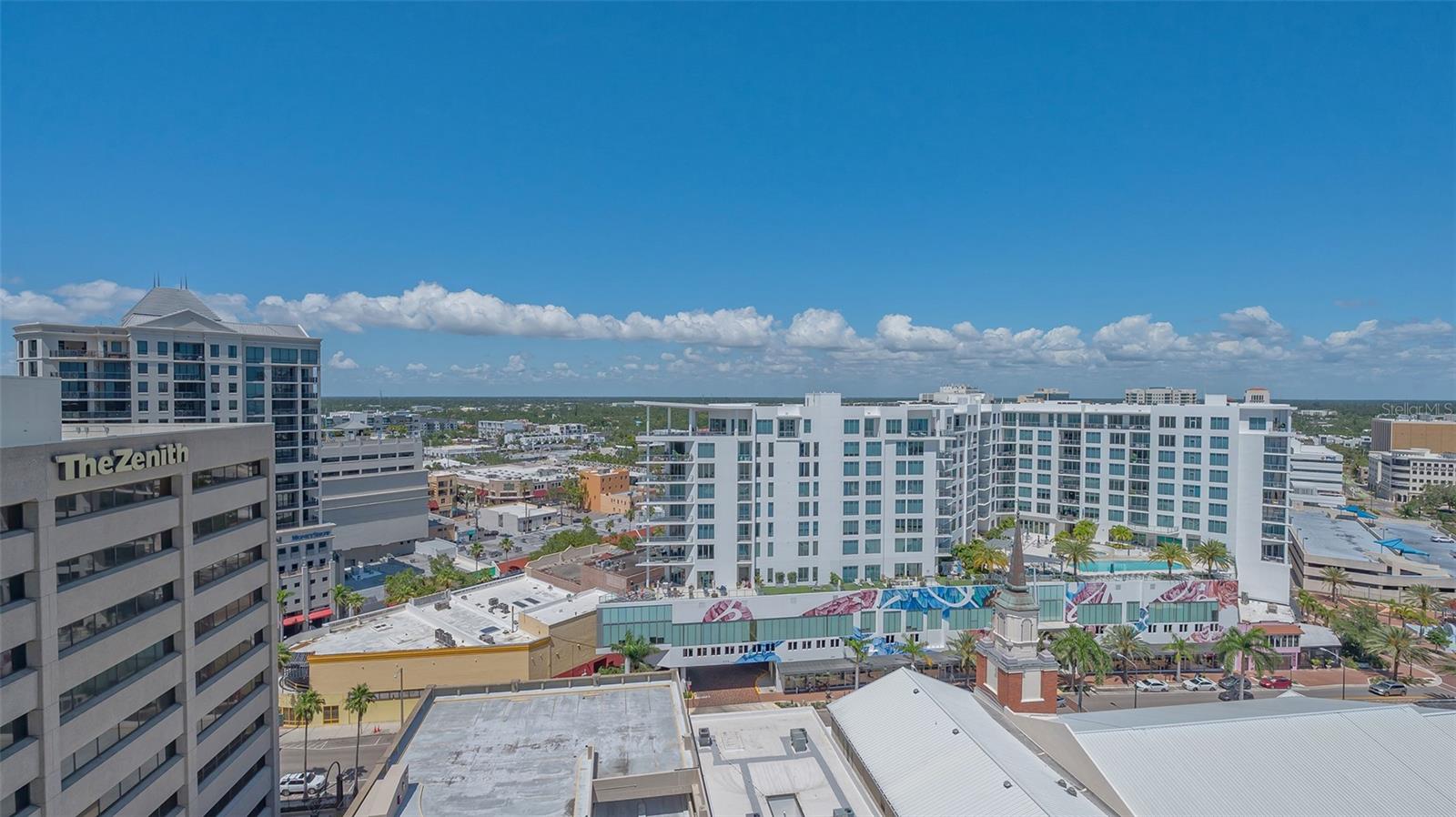 Image 24 of 88 For 33 Palm Avenue 1303