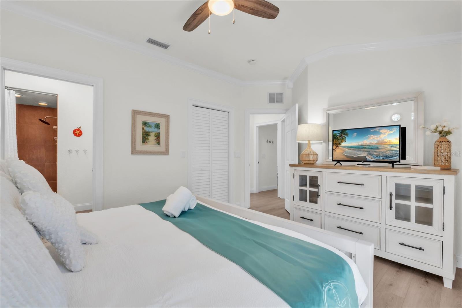 Image 23 of 48 For 215 67th Street 6