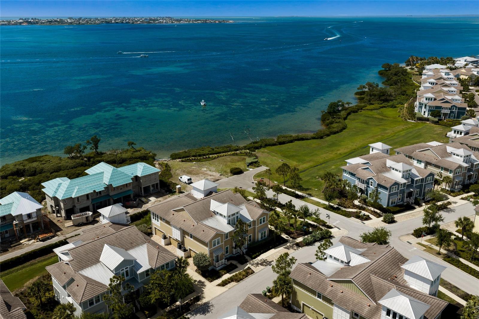 Image 46 of 79 For 318 Compass Point Drive 202