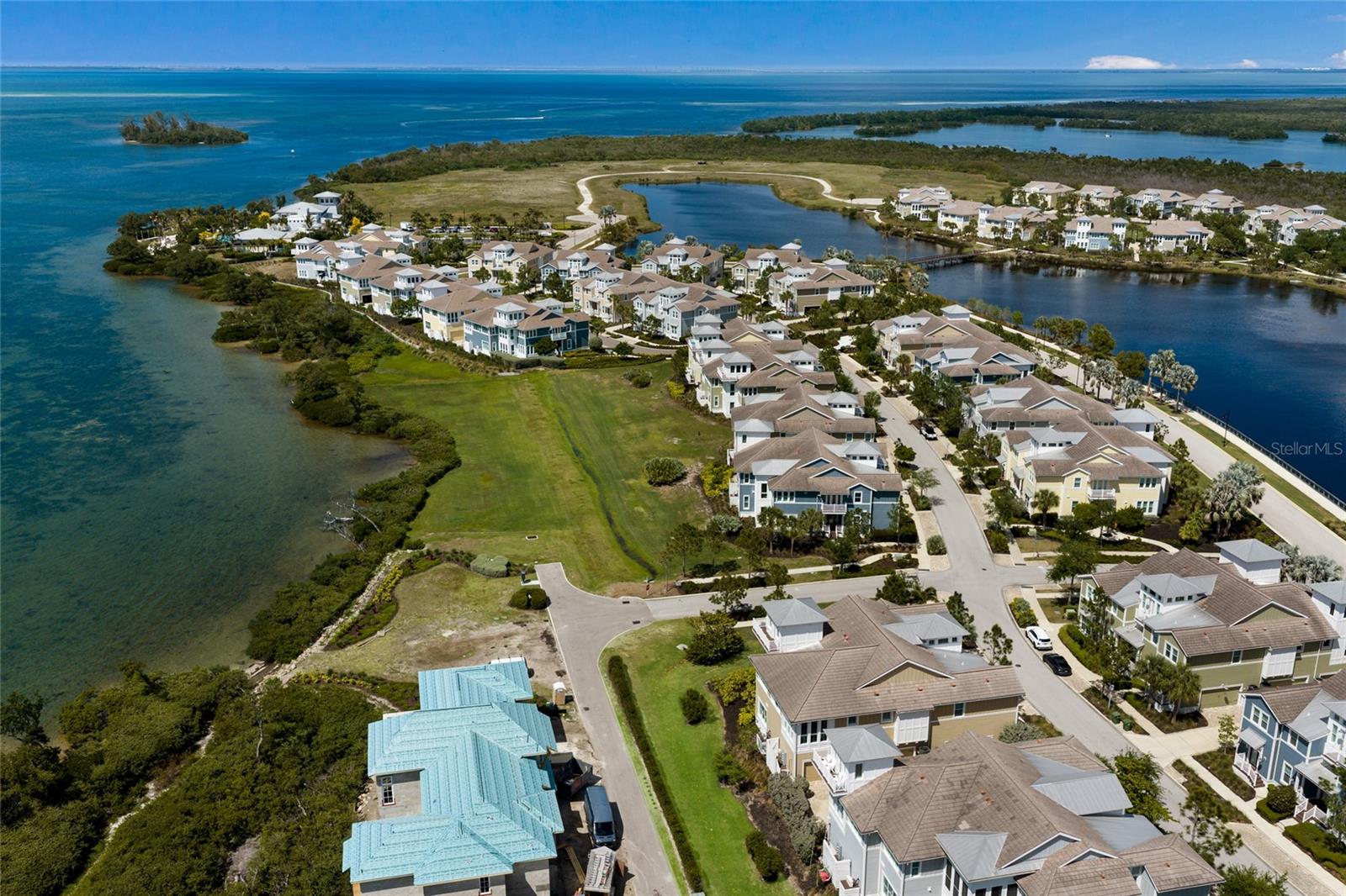 Image 48 of 79 For 318 Compass Point Drive 202