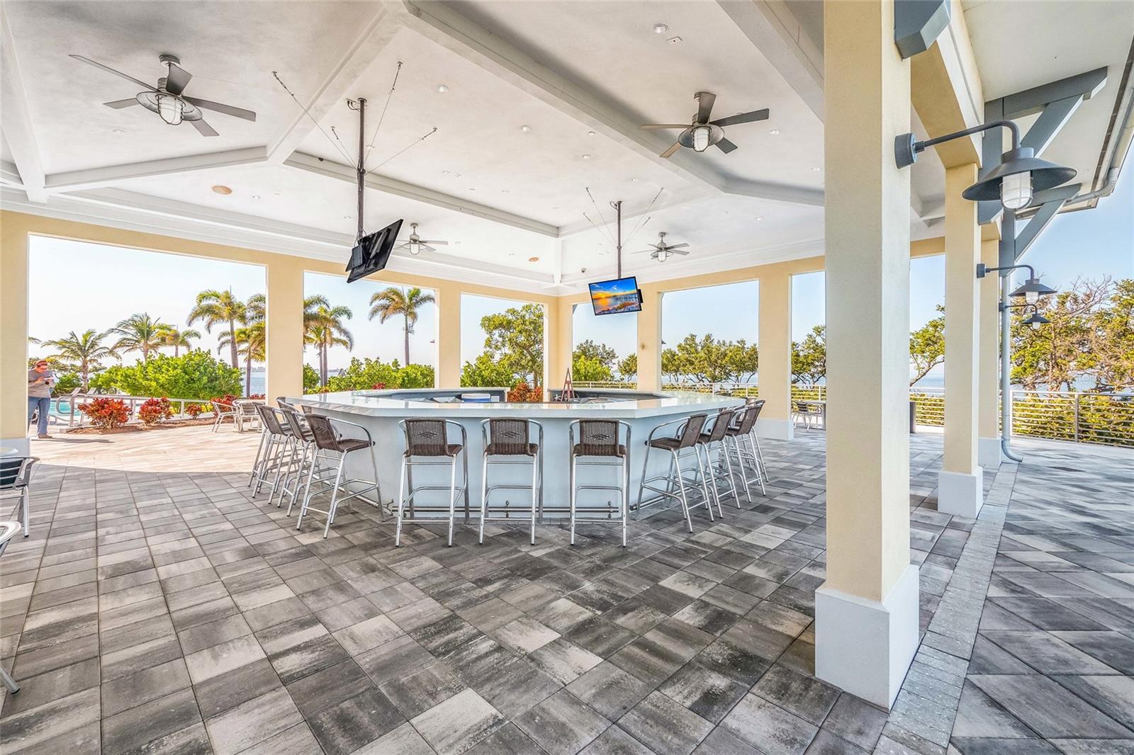 Image 65 of 79 For 318 Compass Point Drive 202