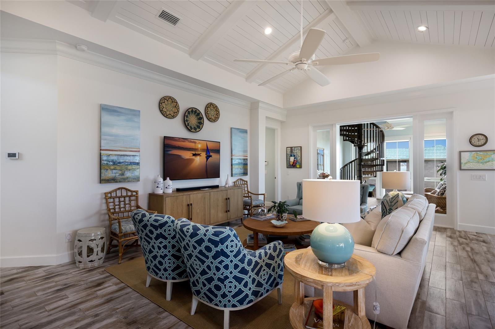 Image 8 of 79 For 318 Compass Point Drive 202