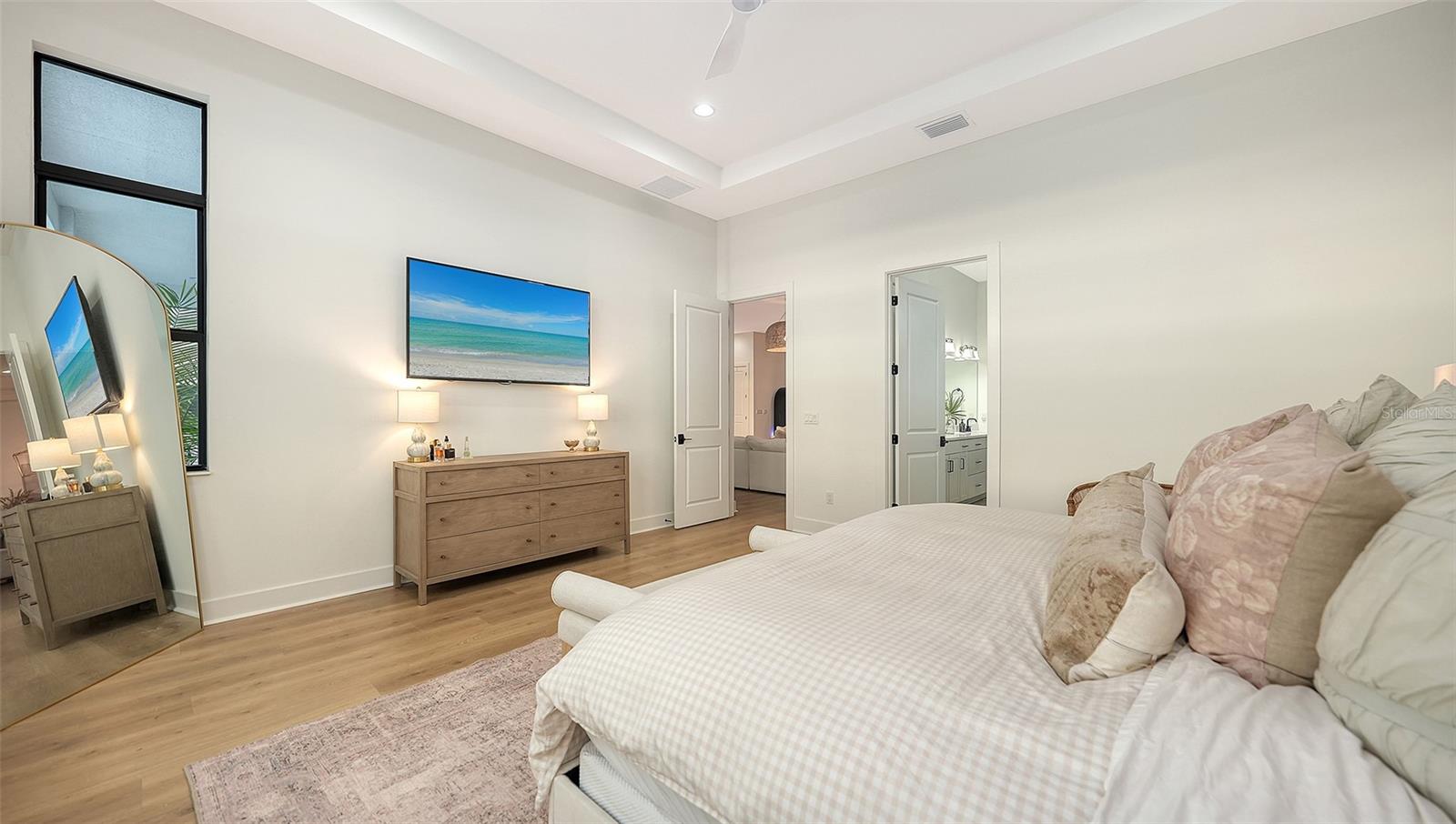 Listing photo id 30 for 4513 Mondrian Court