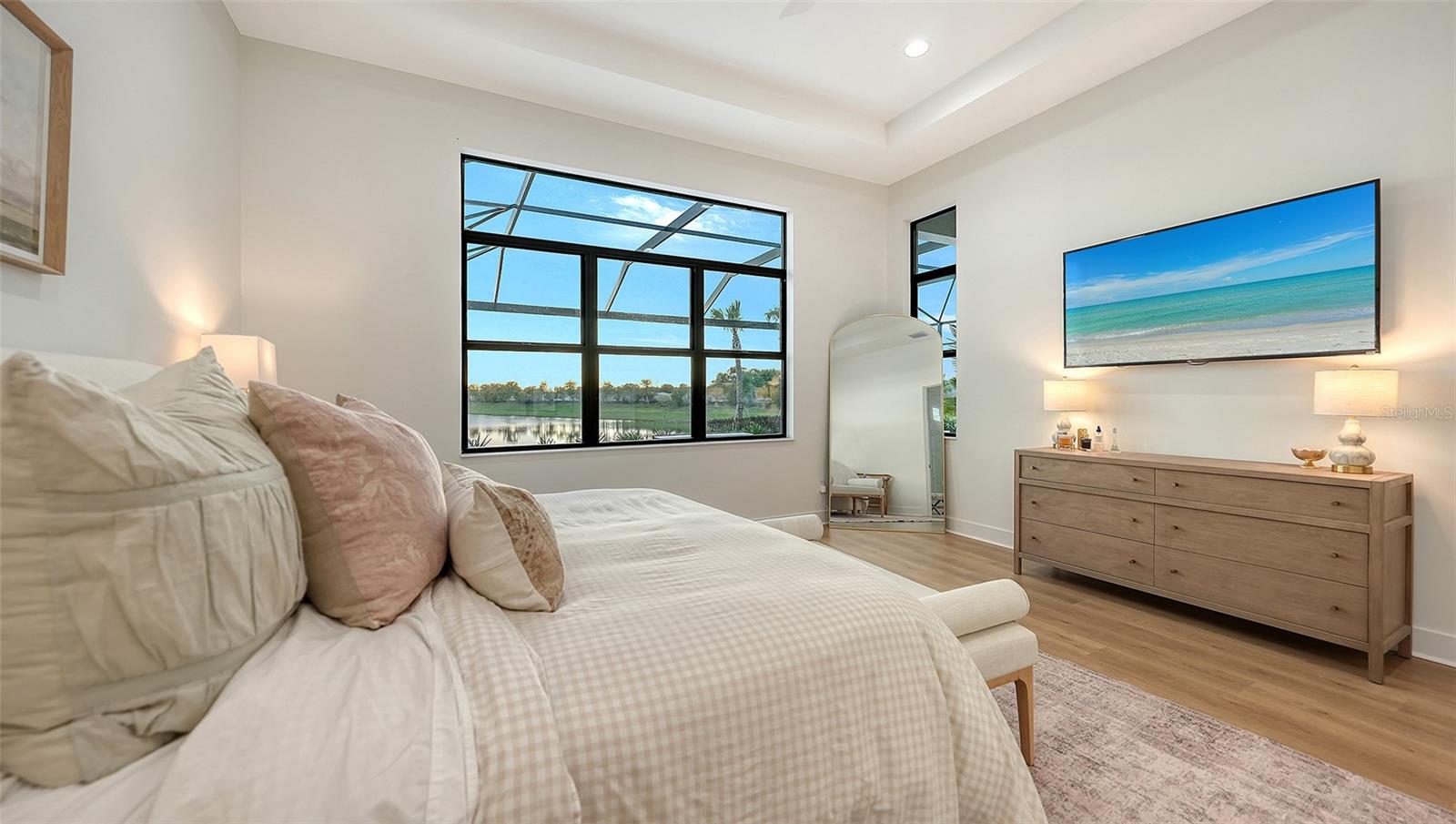 Listing photo id 31 for 4513 Mondrian Court