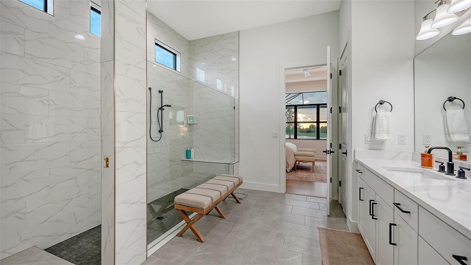 Listing photo id 35 for 4513 Mondrian Court