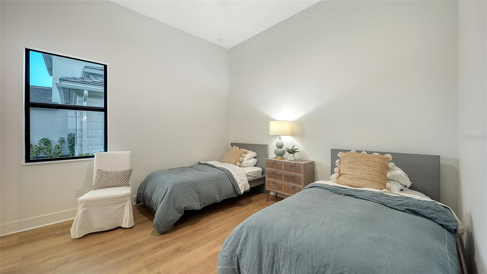 Listing photo id 42 for 4513 Mondrian Court