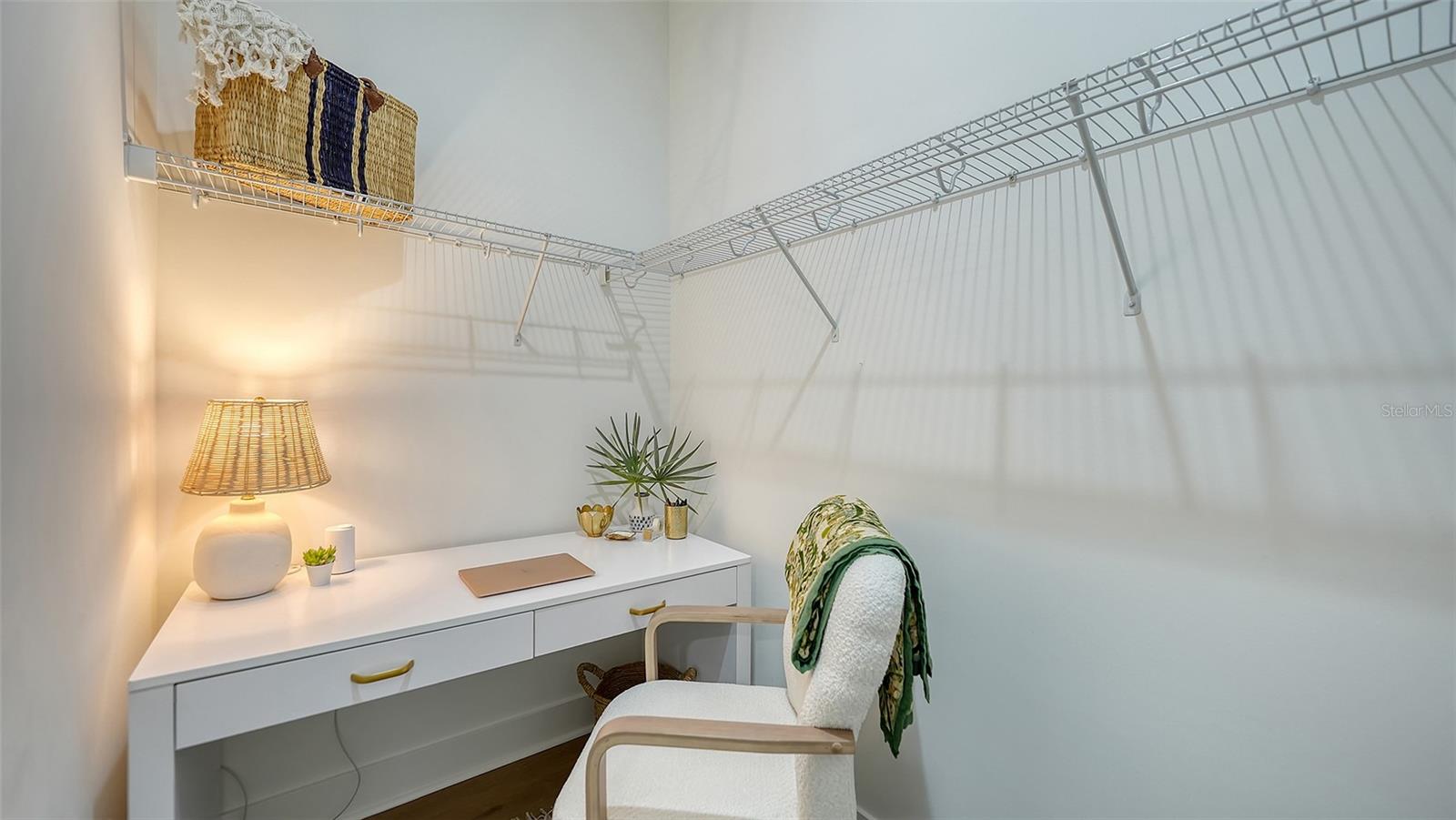 Listing photo id 43 for 4513 Mondrian Court