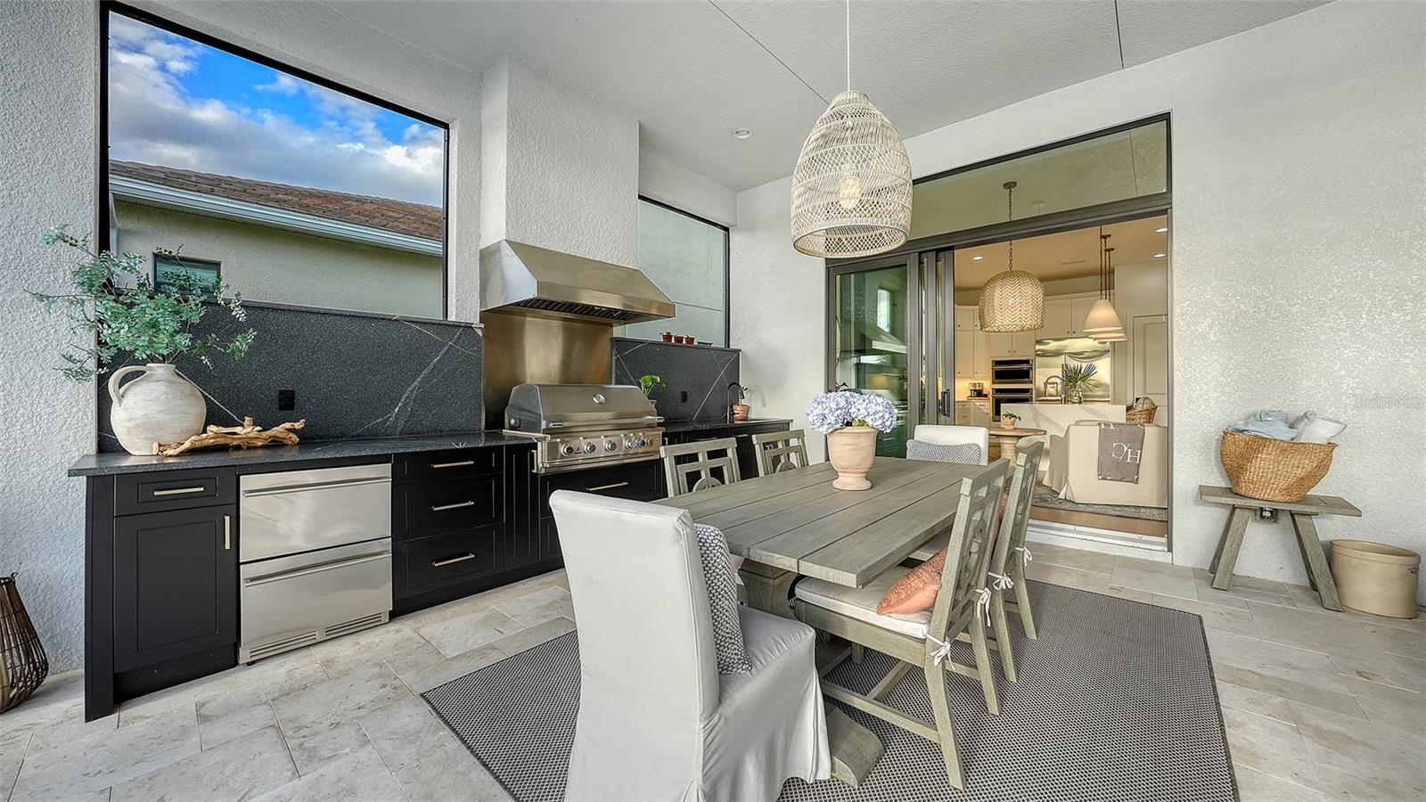 Listing photo id 59 for 4513 Mondrian Court