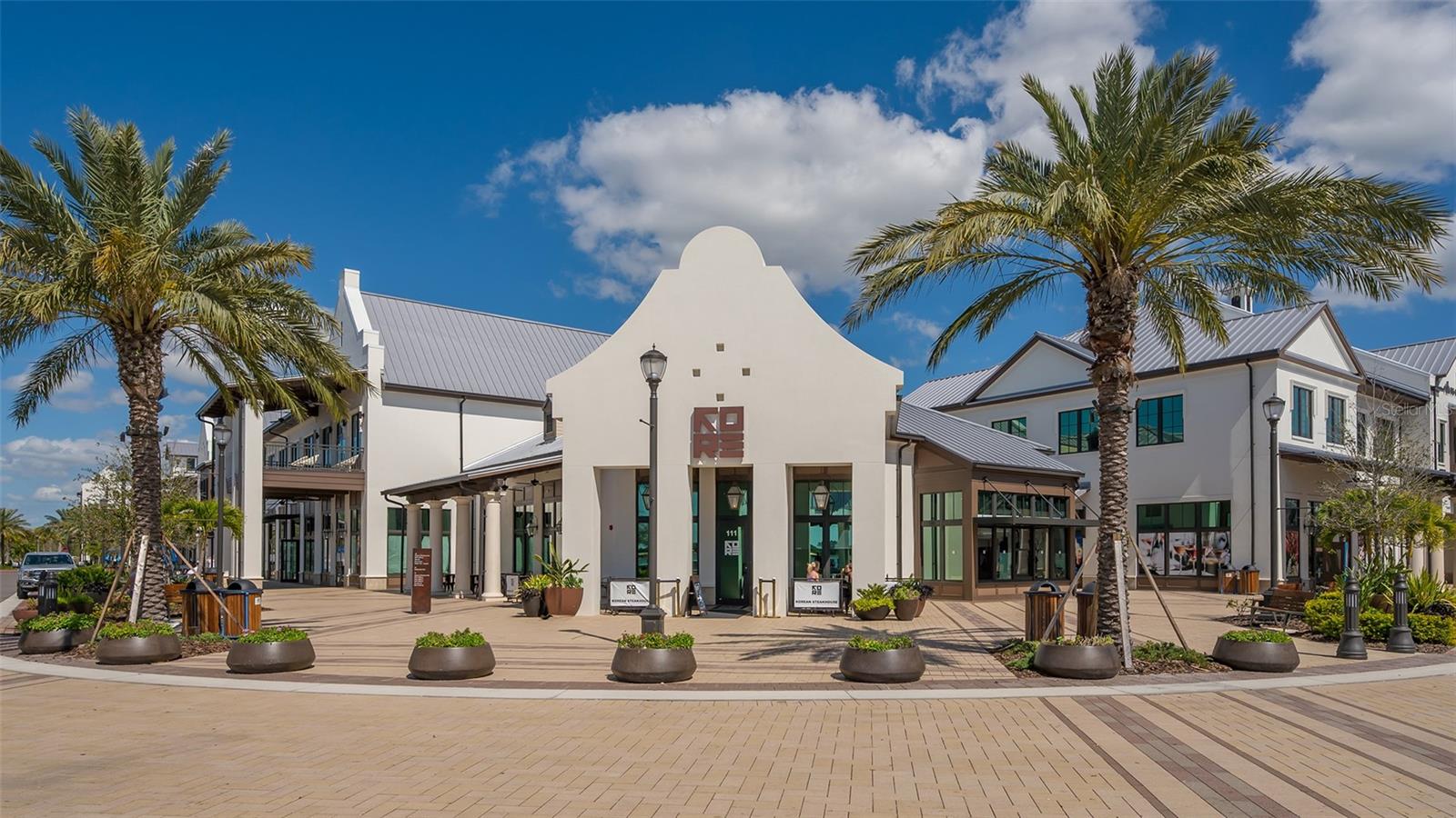 Listing photo id 96 for 4513 Mondrian Court