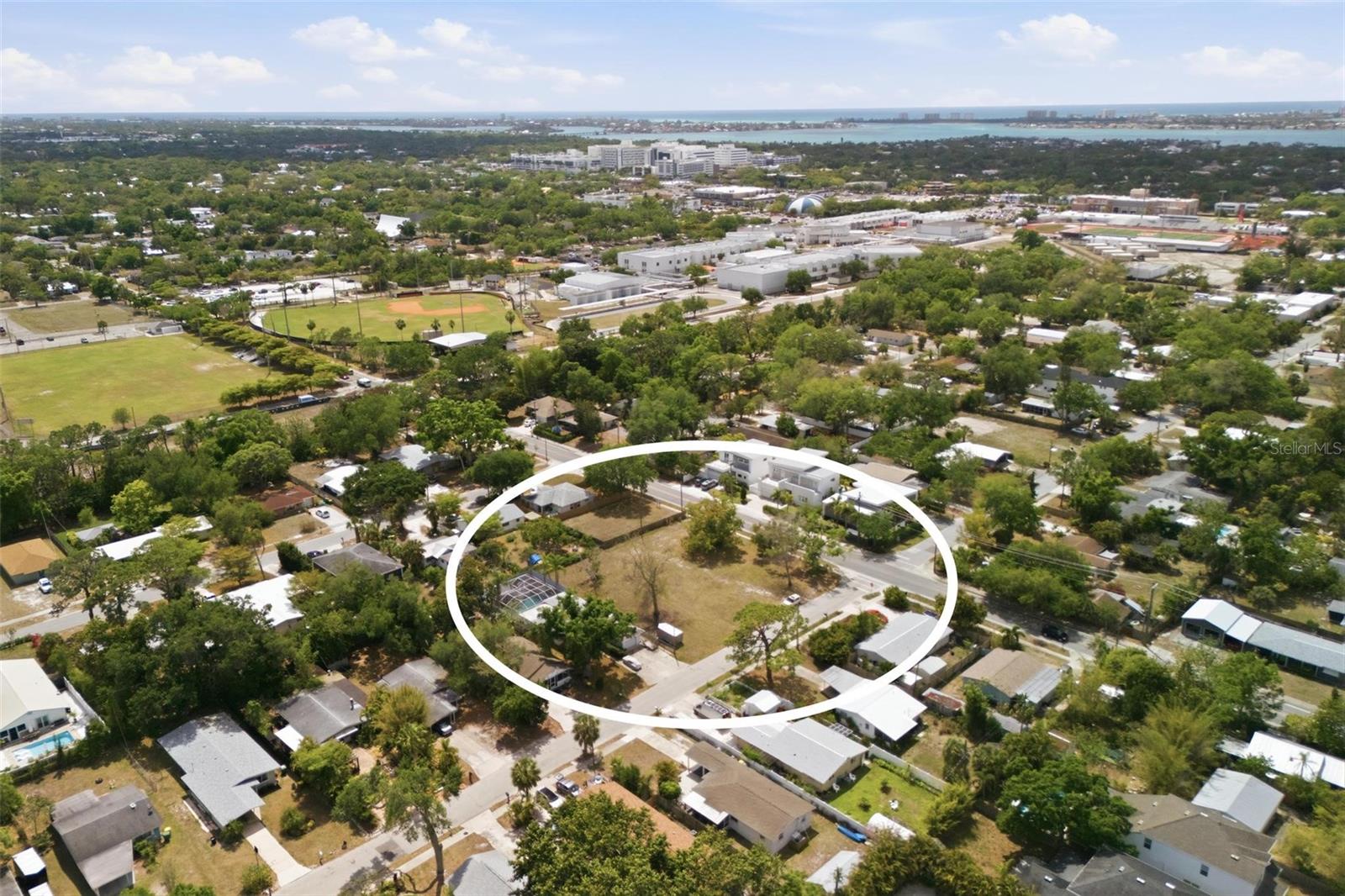 Image 14 of 16 For 0 Bay Street