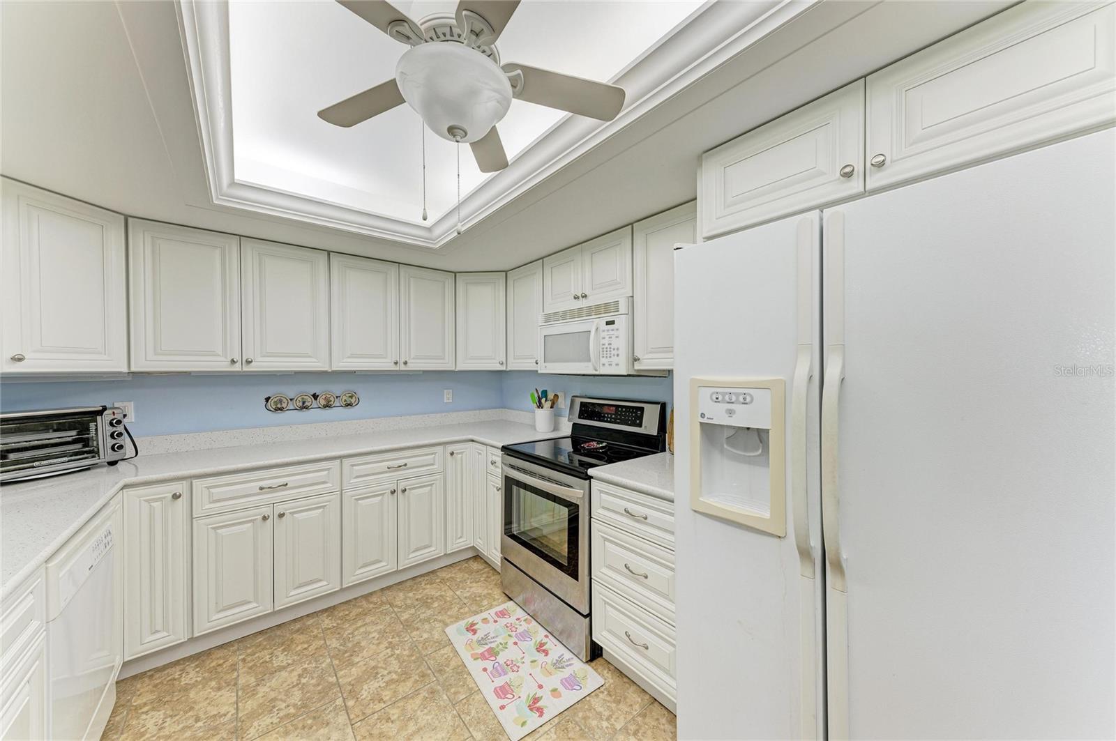 Image 13 of 39 For 7160 Fairway Bend Cir