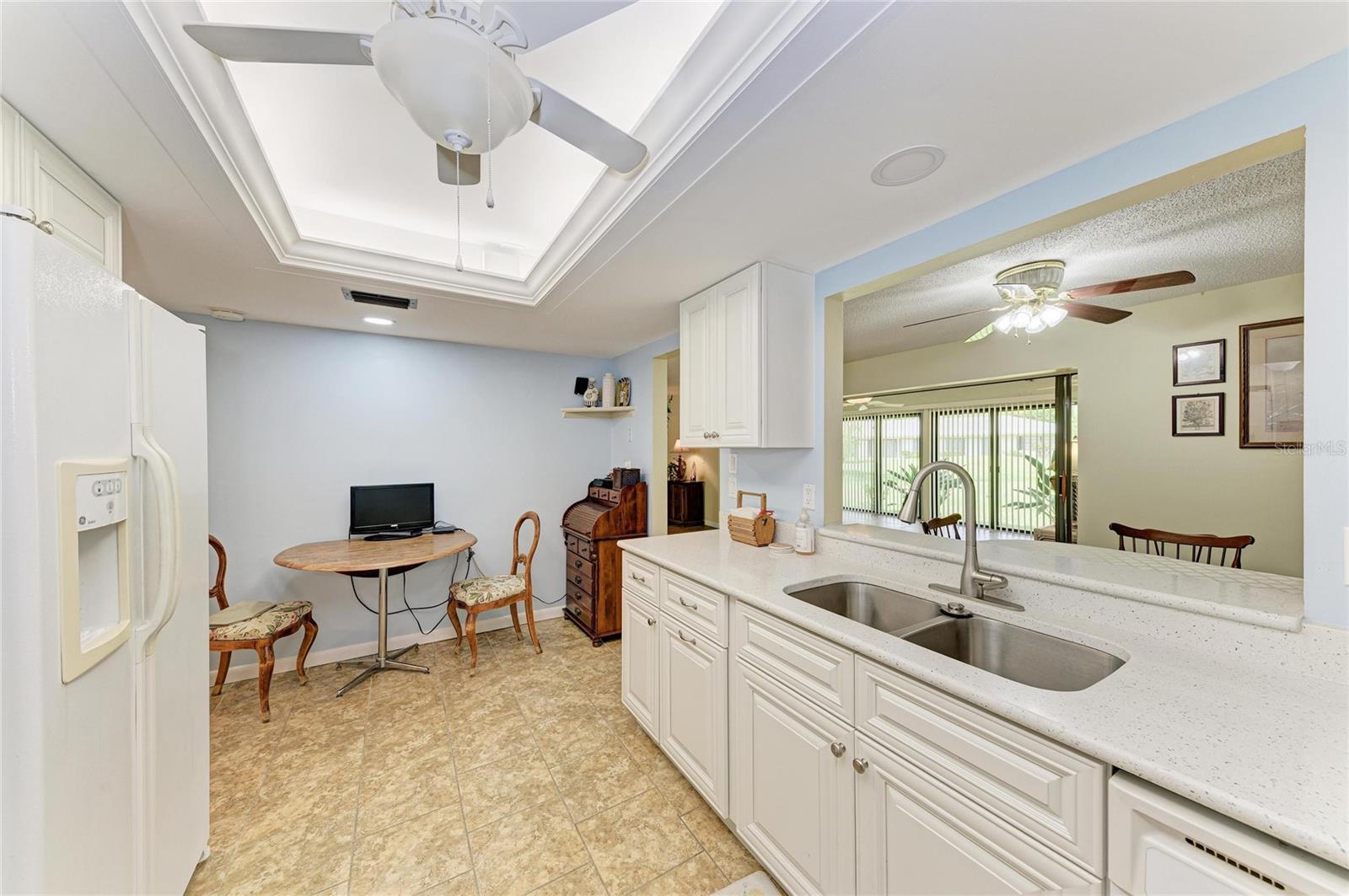 Image 14 of 39 For 7160 Fairway Bend Cir