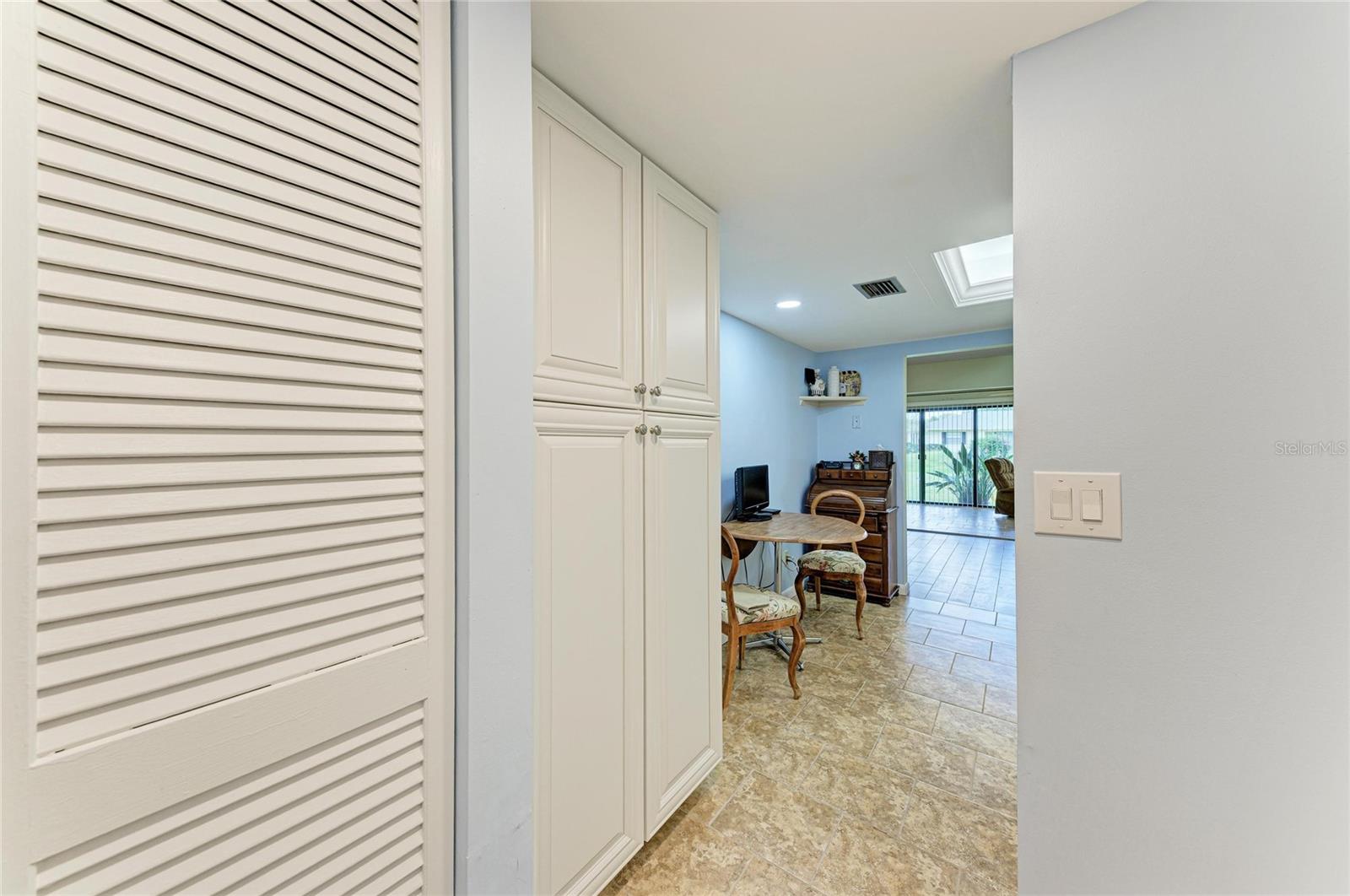 Image 34 of 39 For 7160 Fairway Bend Cir