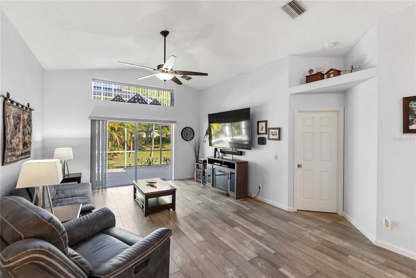 Image 18 of 46 For 4553 Abacos Place