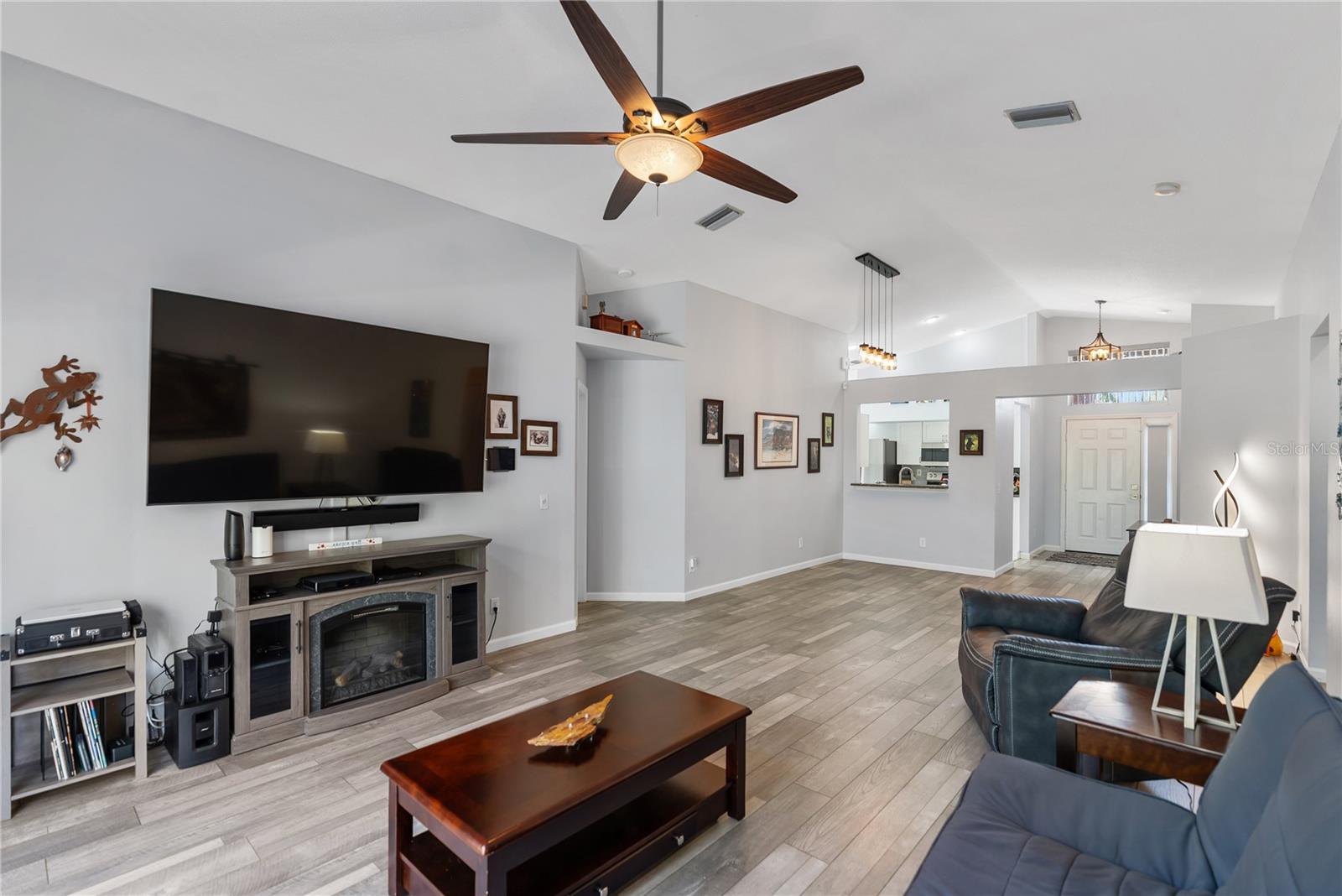 Image 24 of 46 For 4553 Abacos Place