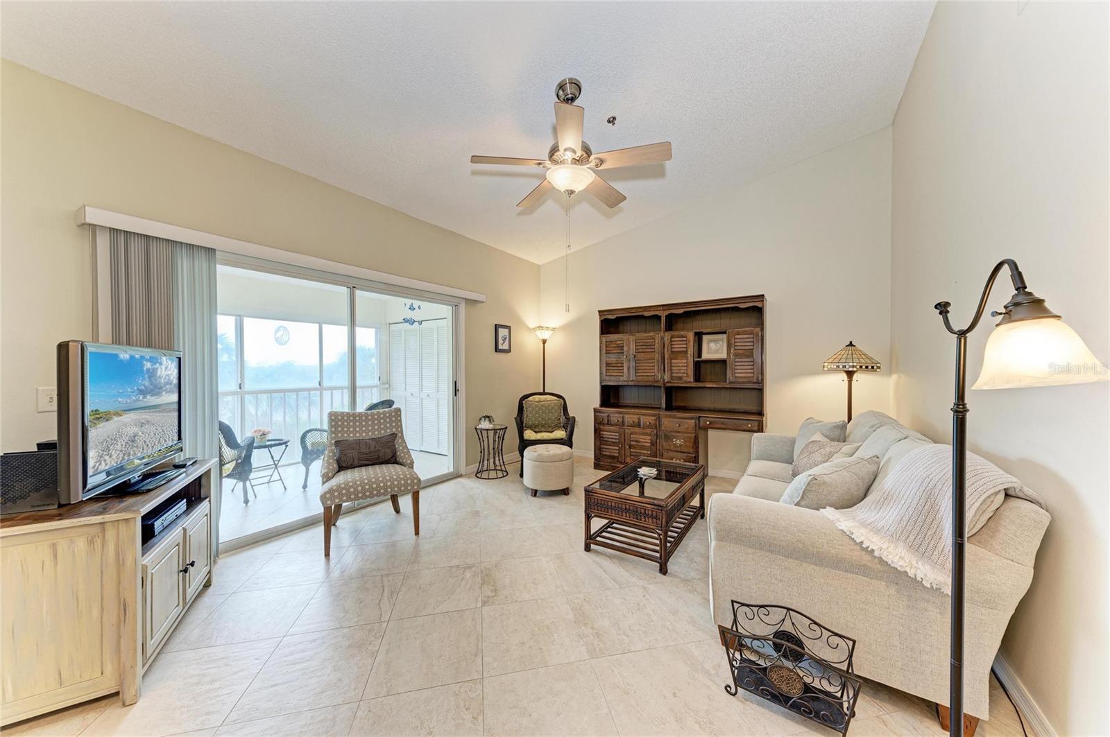 Image 10 of 51 For 7201 29th Ave Dr W 303