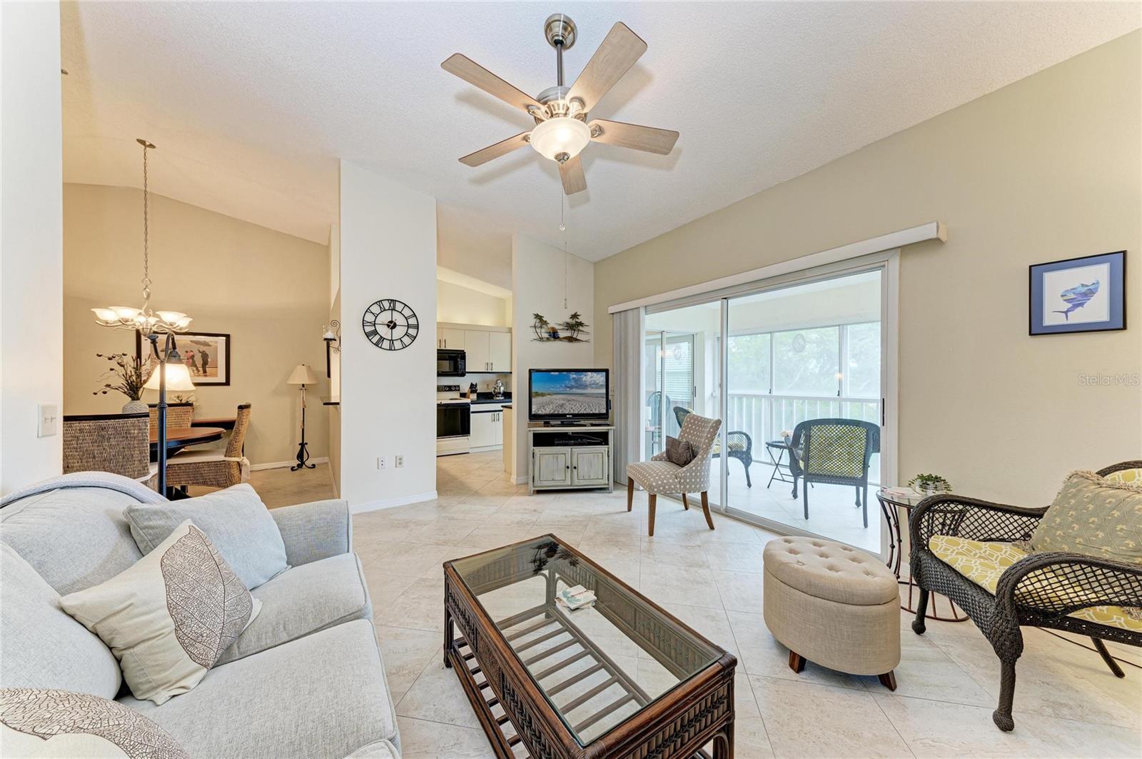 Image 11 of 51 For 7201 29th Ave Dr W 303