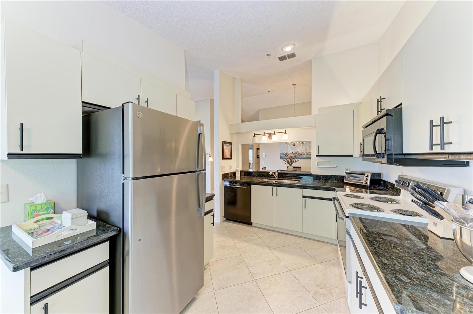 Image 17 of 51 For 7201 29th Ave Dr W 303