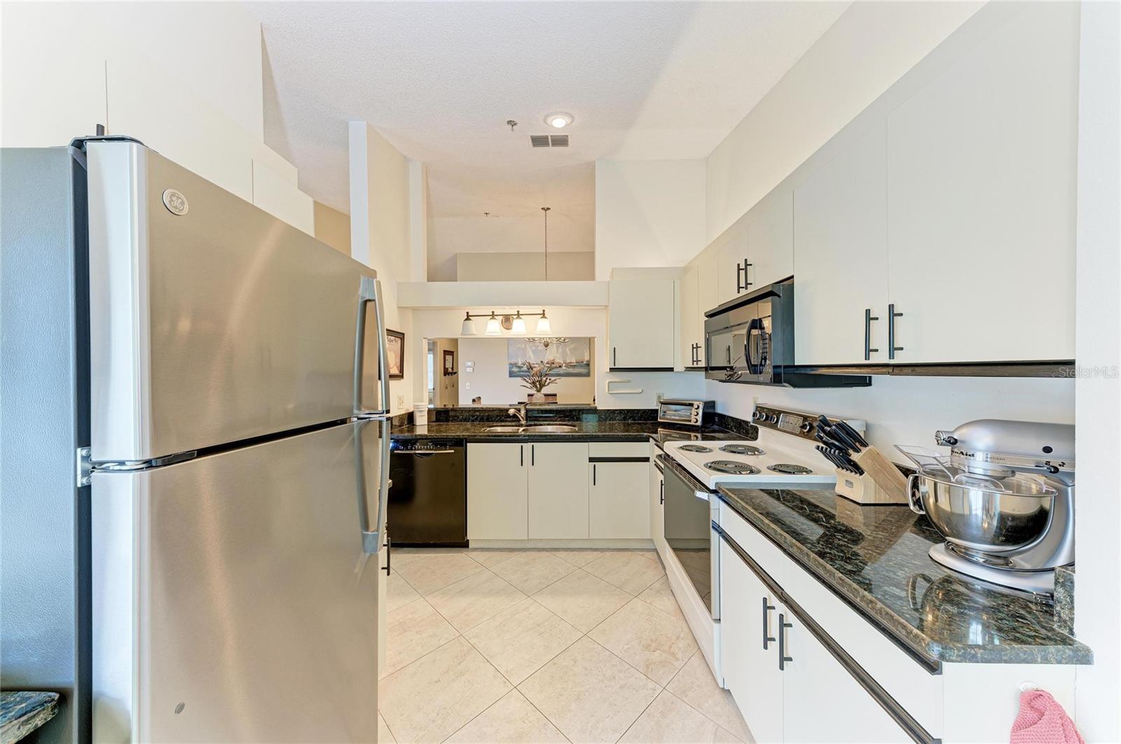 Image 18 of 51 For 7201 29th Ave Dr W 303