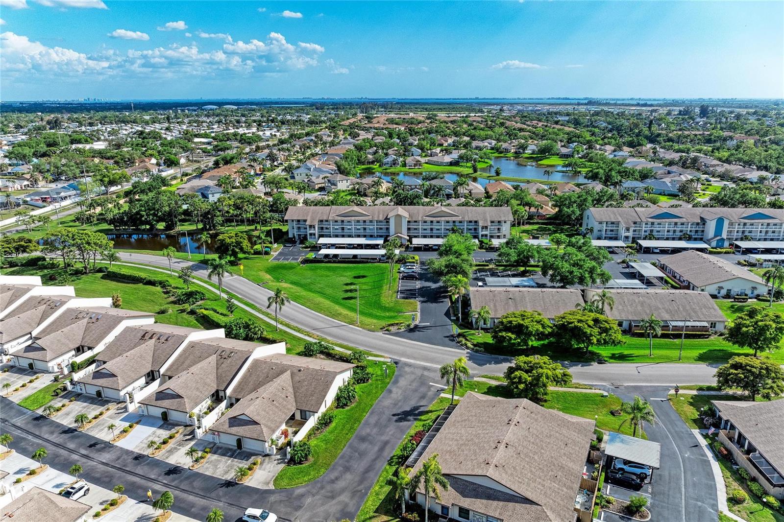 Image 37 of 51 For 7201 29th Ave Dr W 303