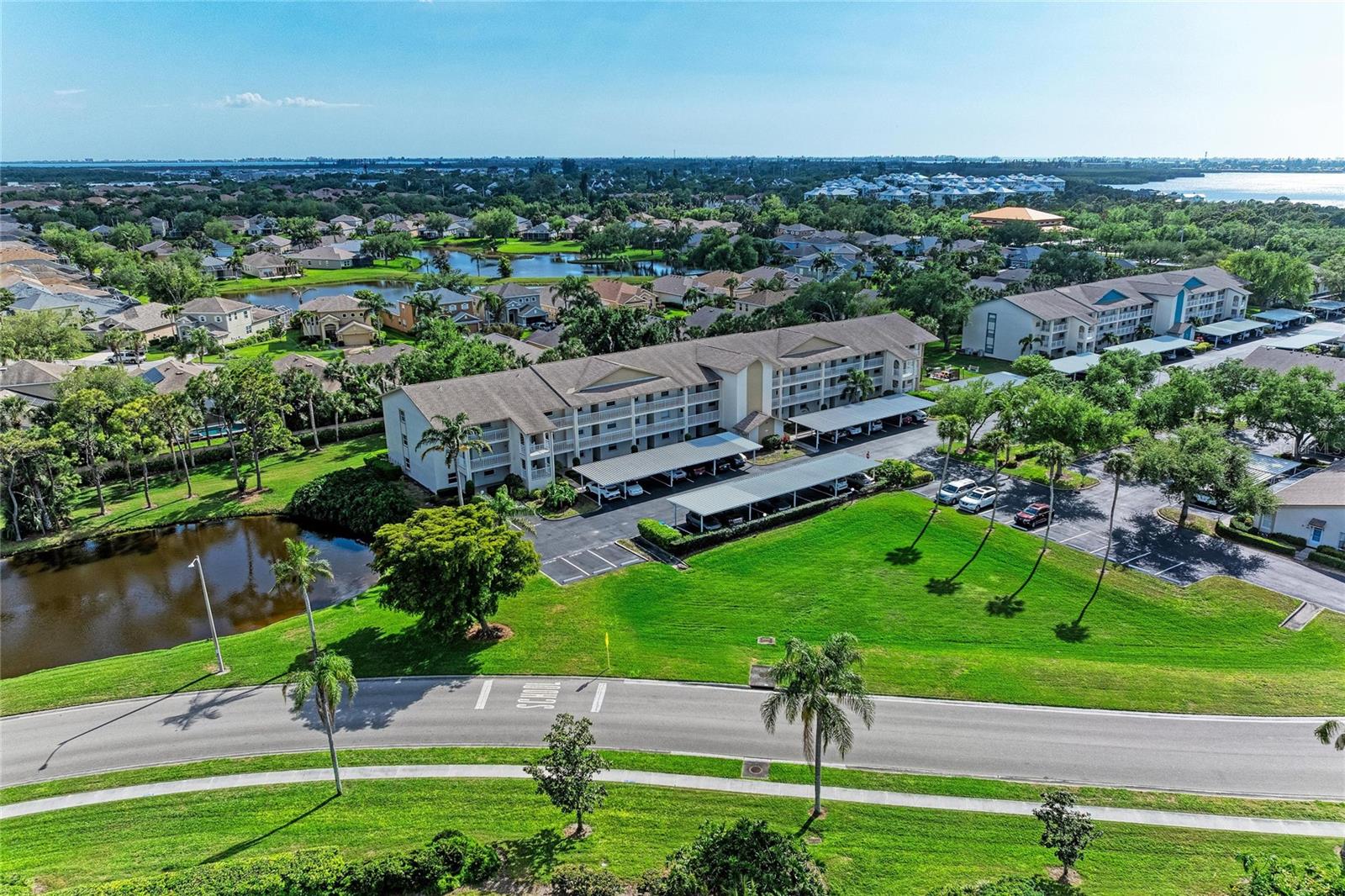 Image 40 of 51 For 7201 29th Ave Dr W 303