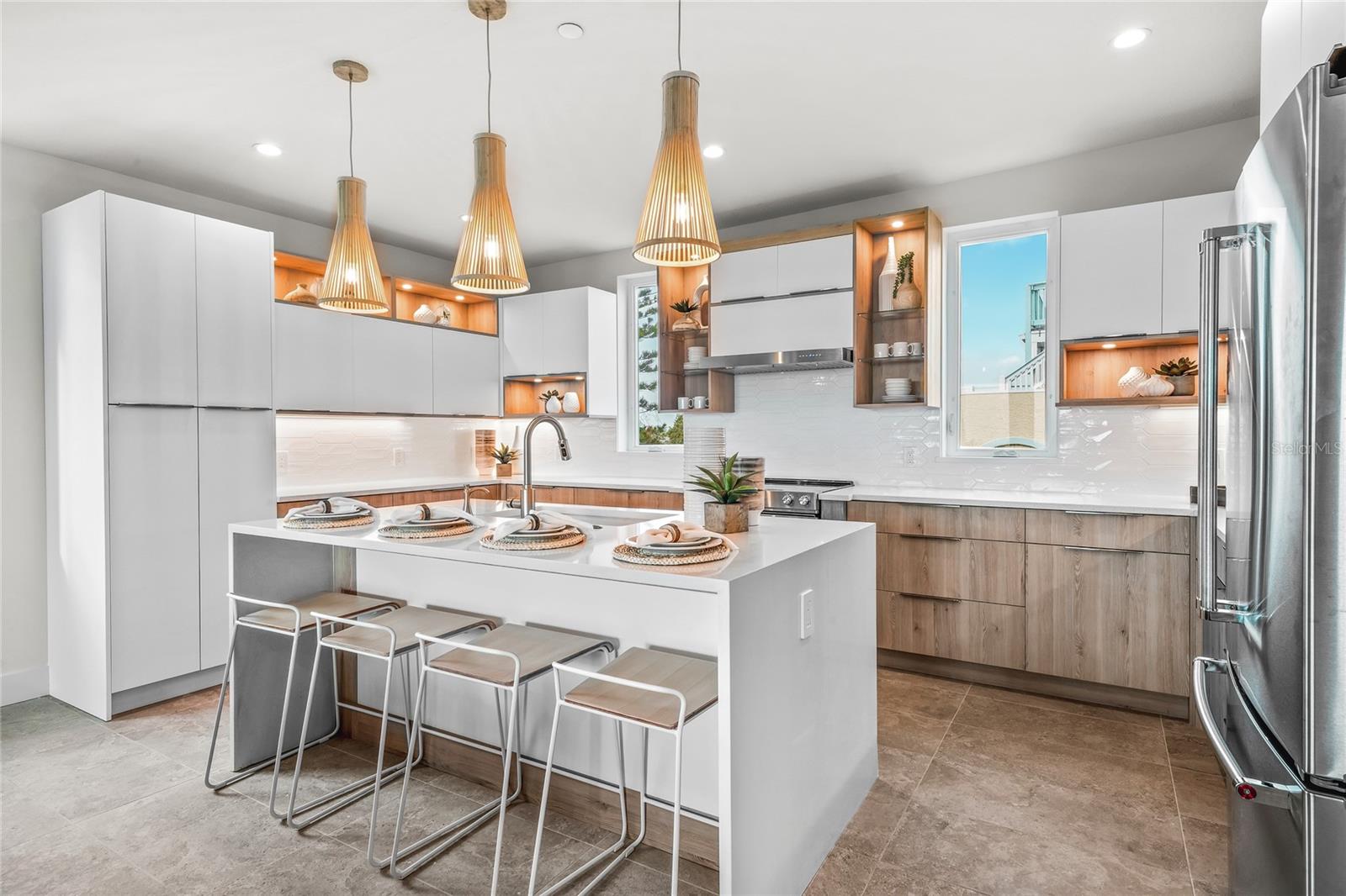 Image 25 of 51 For 329 Beach Road A