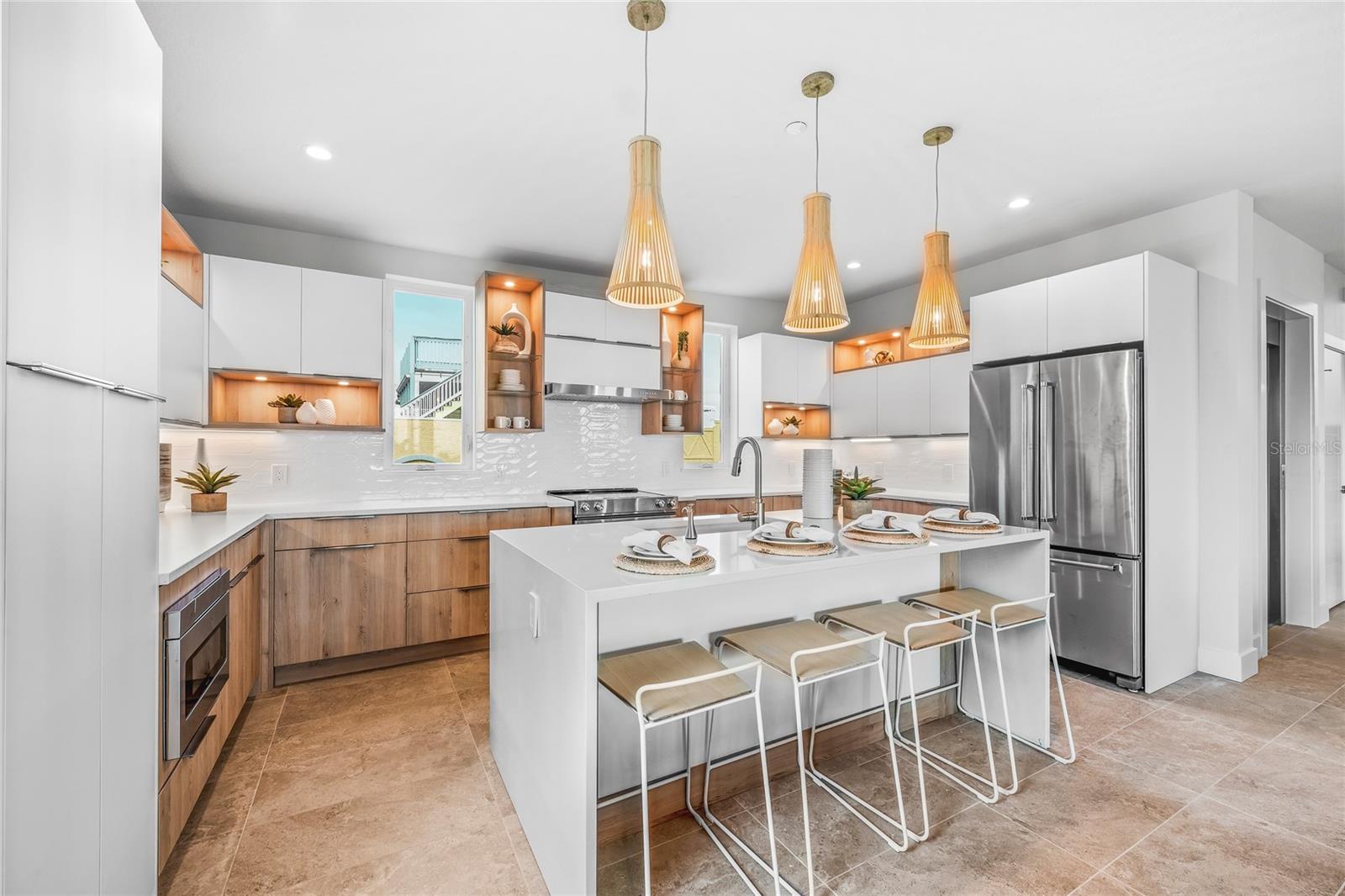 Image 26 of 51 For 329 Beach Road A