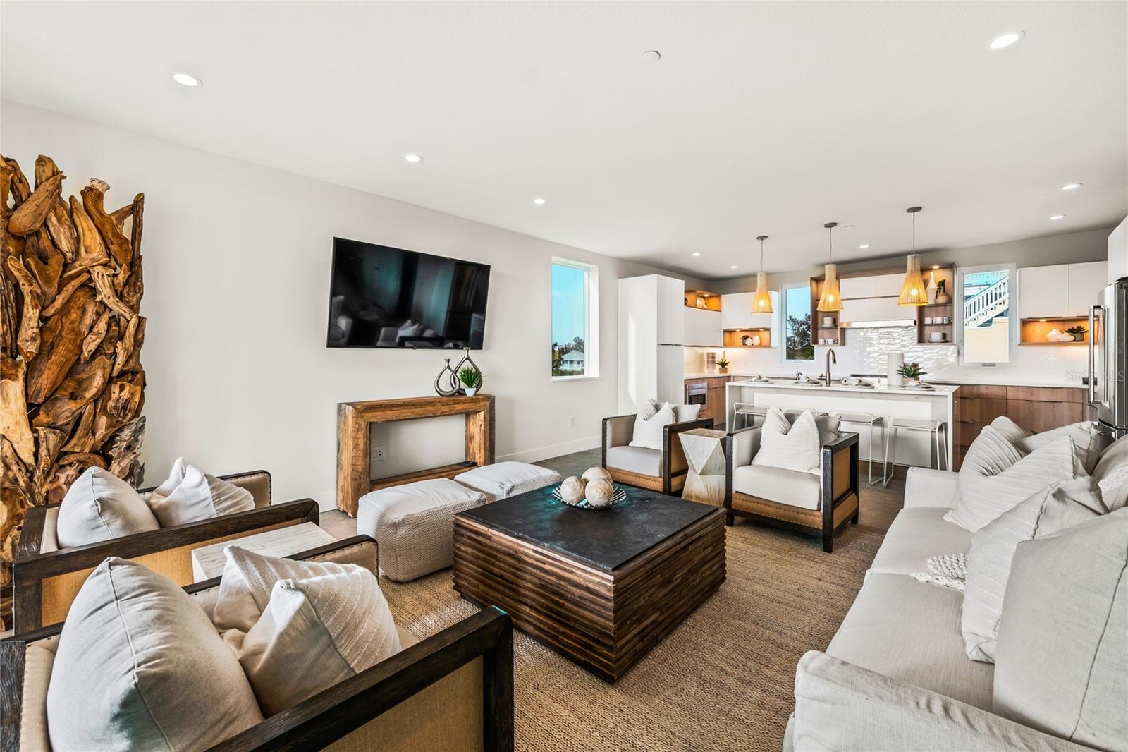 Image 36 of 51 For 329 Beach Road A