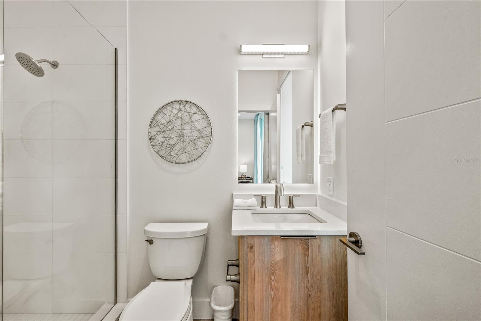 Image 40 of 51 For 329 Beach Road A