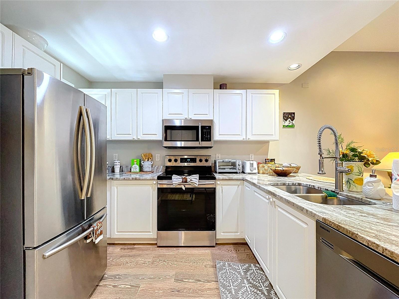 Image 7 of 56 For 3803 54th Drive W 102