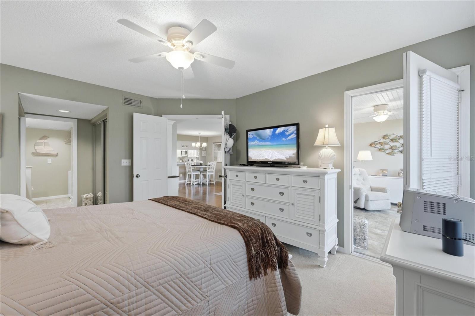 Image 17 of 72 For 433 Cerromar Lane 334