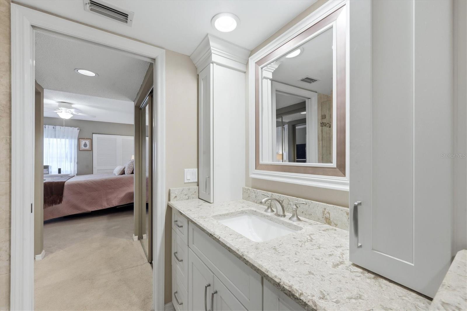 Image 19 of 72 For 433 Cerromar Lane 334