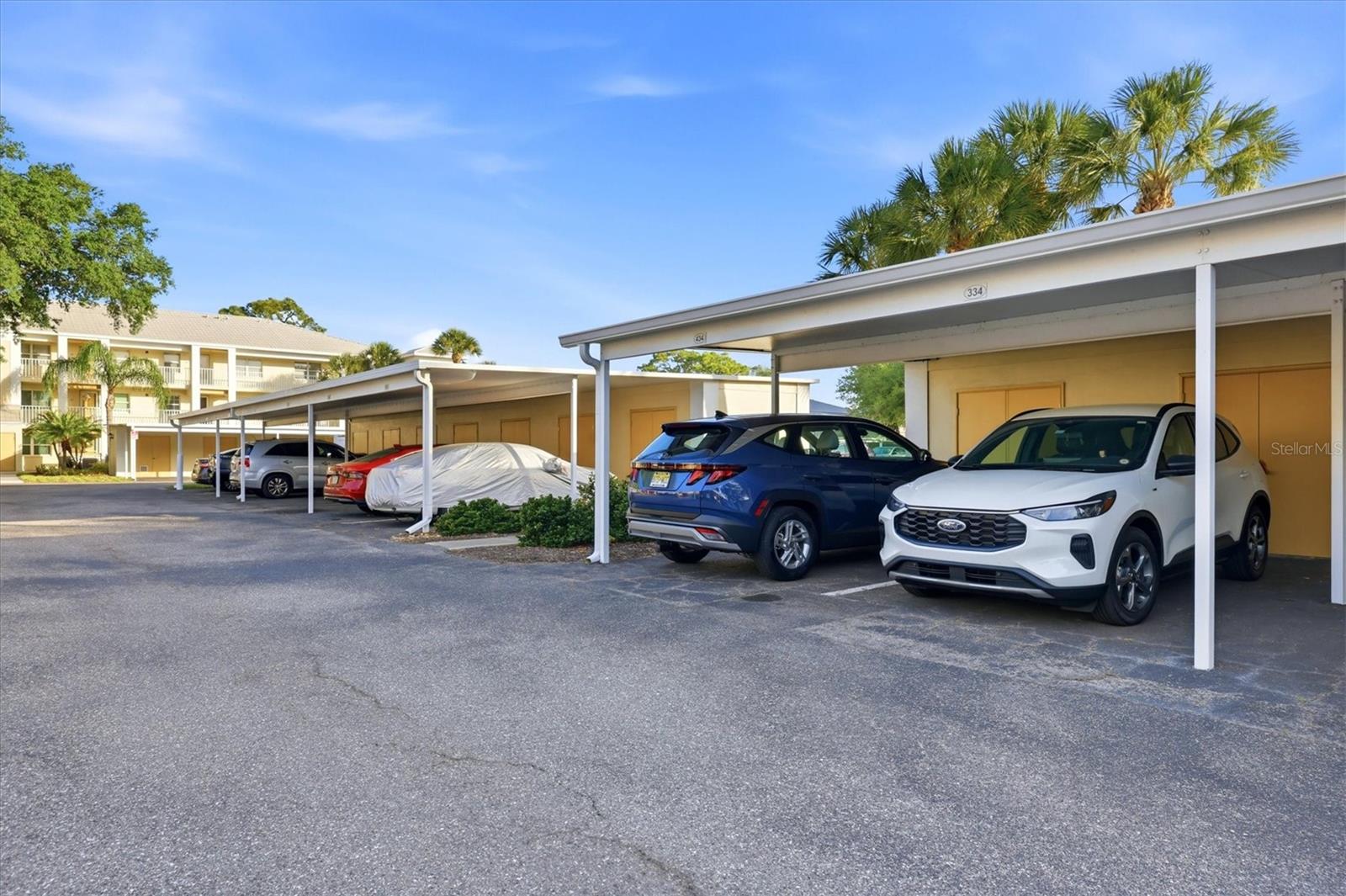 Image 32 of 72 For 433 Cerromar Lane 334