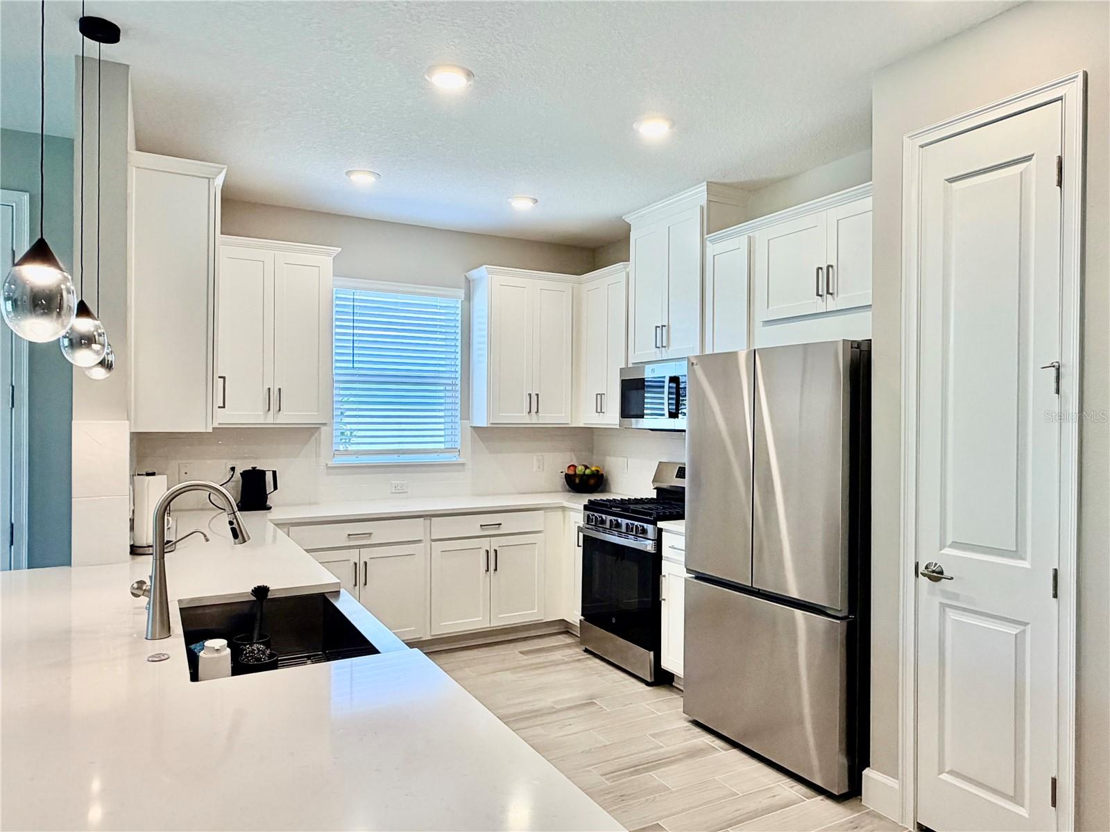 Image 10 of 59 For 6111 Mesa Glen