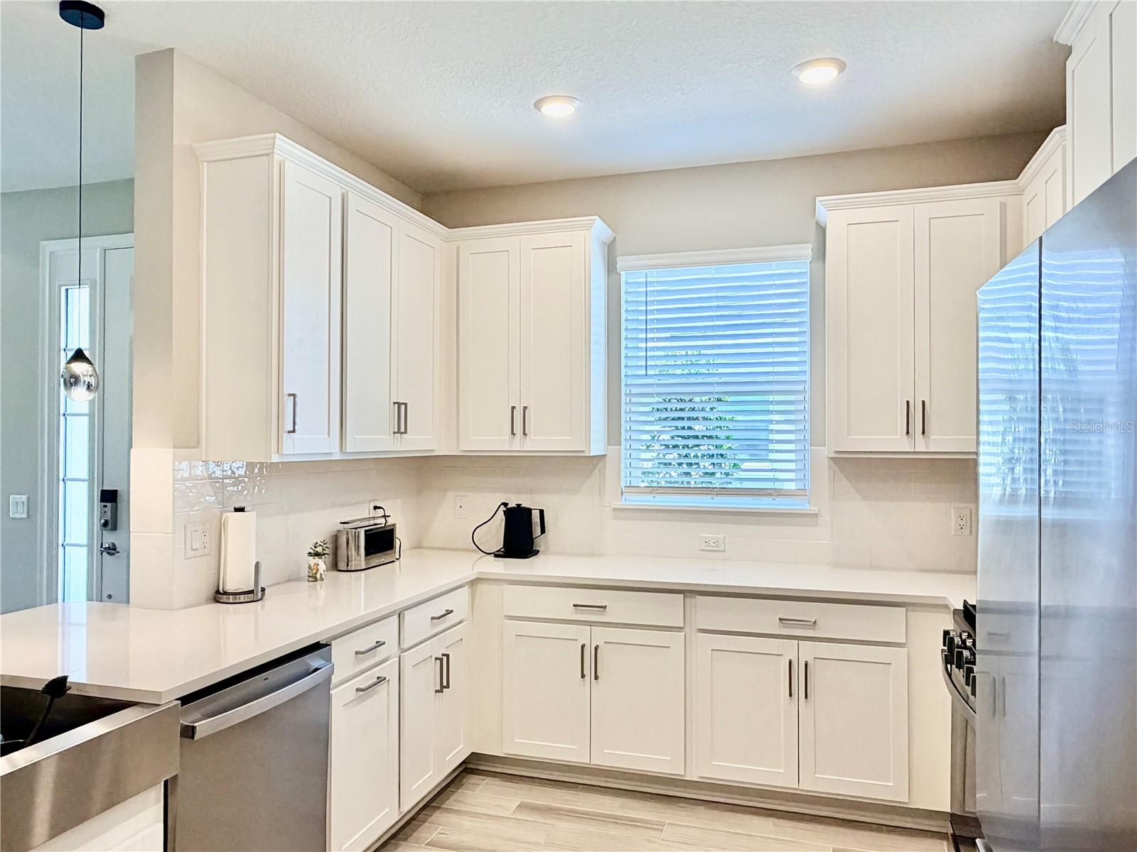 Image 12 of 59 For 6111 Mesa Glen