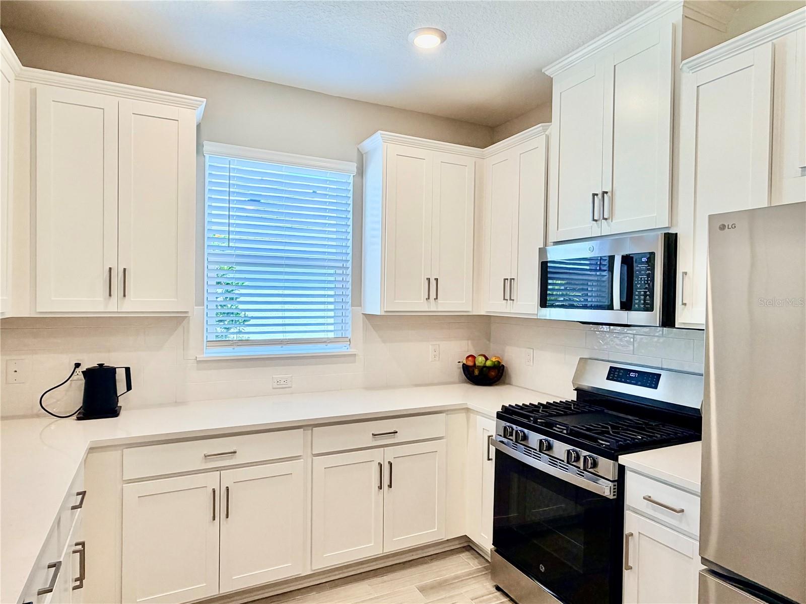 Image 14 of 59 For 6111 Mesa Glen