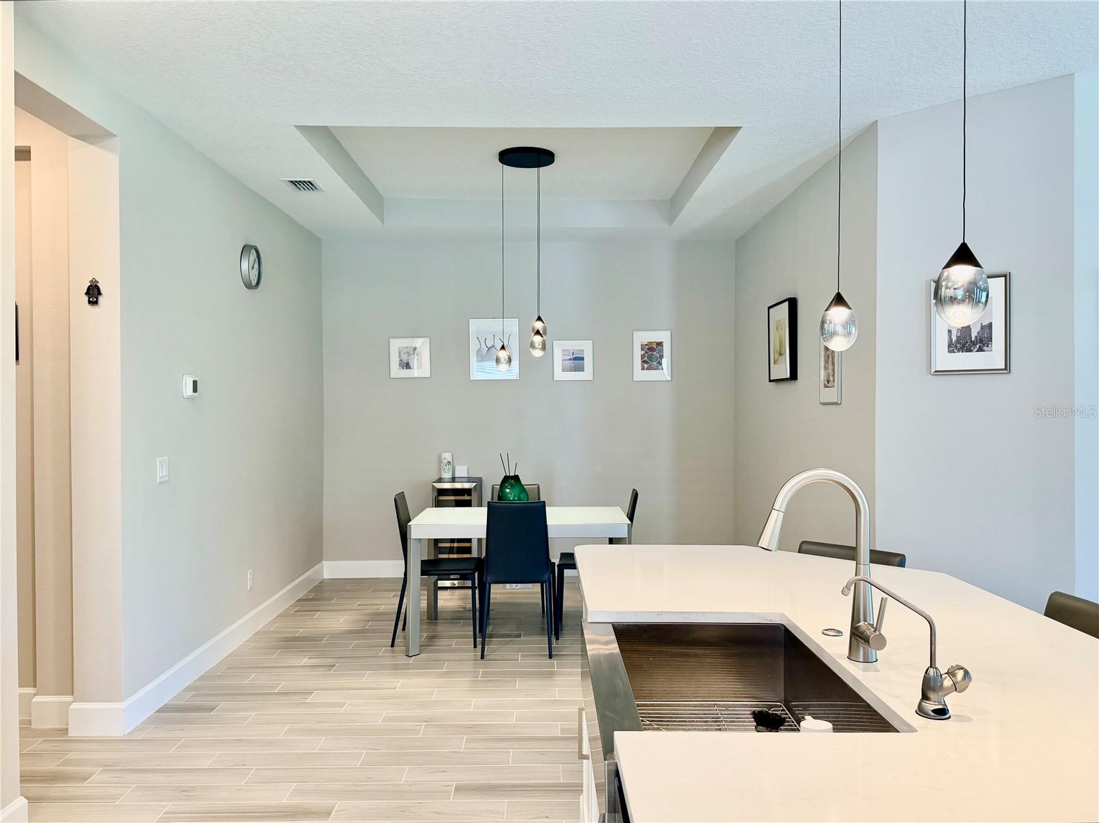 Image 16 of 59 For 6111 Mesa Glen