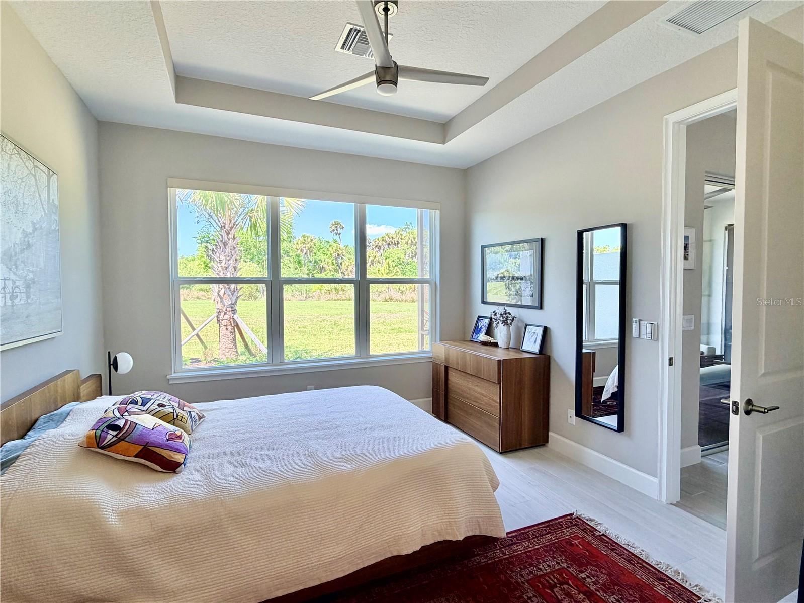 Image 22 of 59 For 6111 Mesa Glen