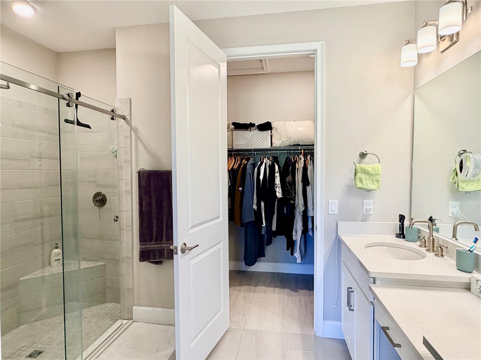 Image 27 of 59 For 6111 Mesa Glen