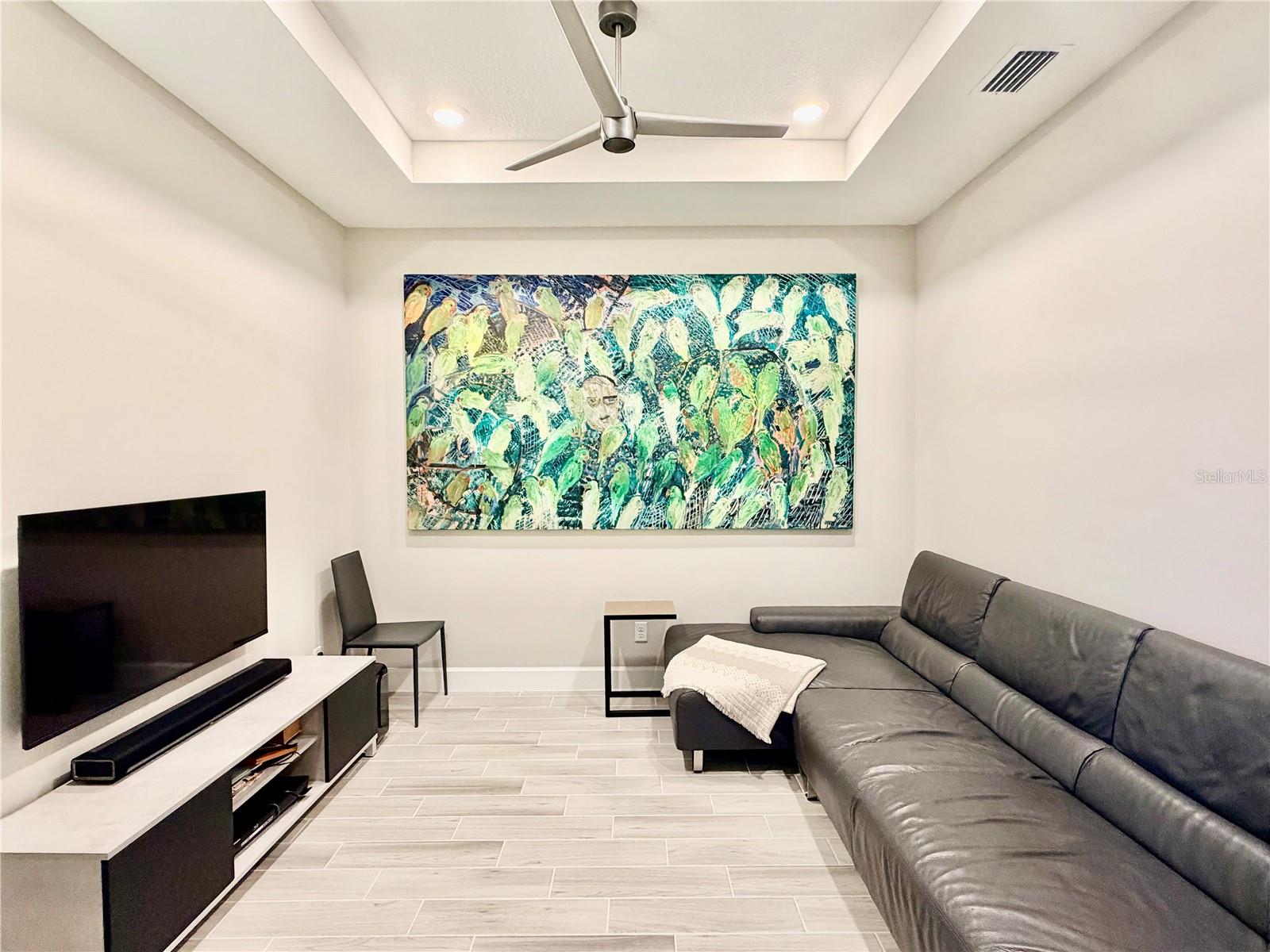 Image 30 of 59 For 6111 Mesa Glen